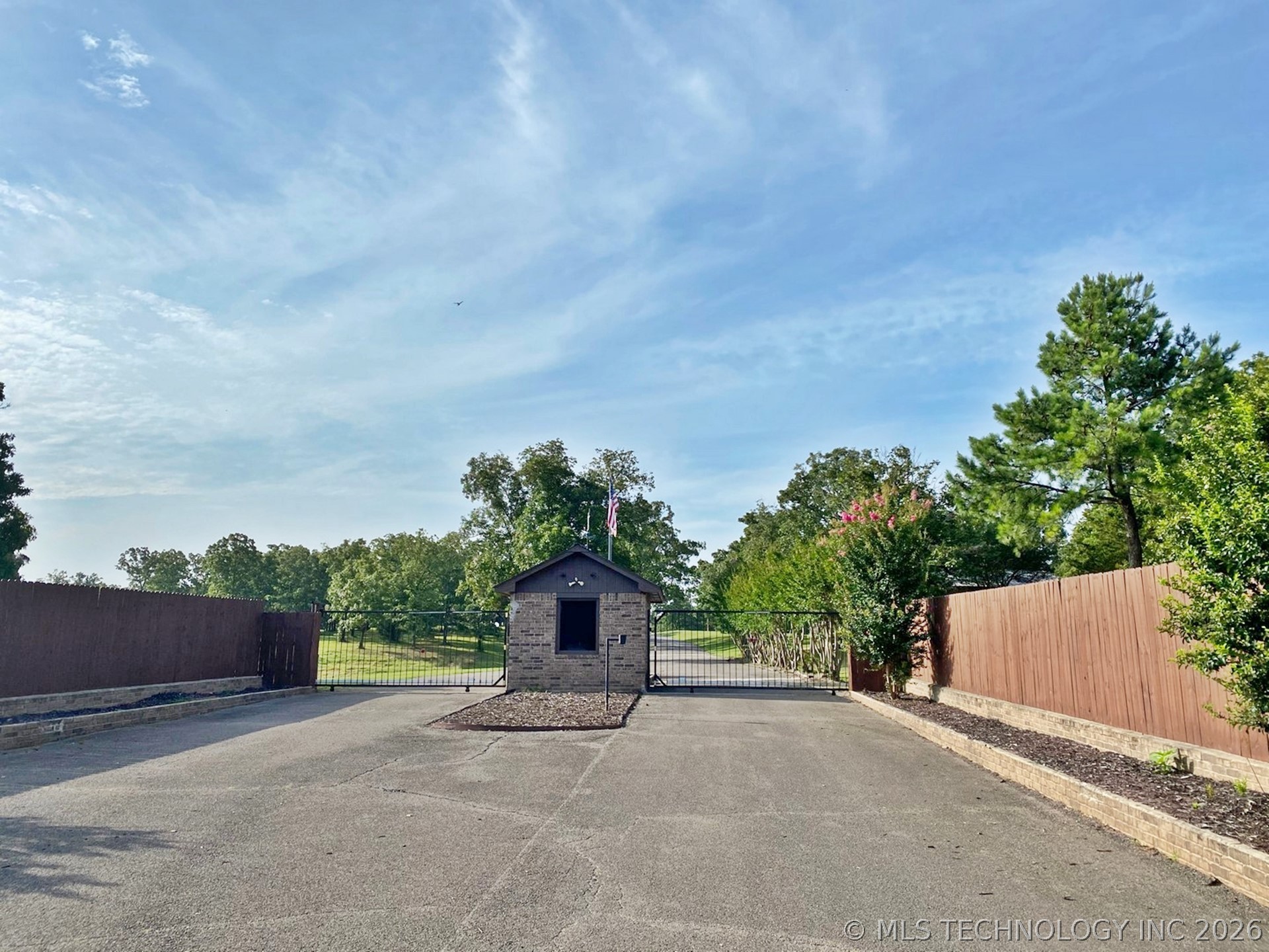 36457 S Cedar Road Property Photo 17