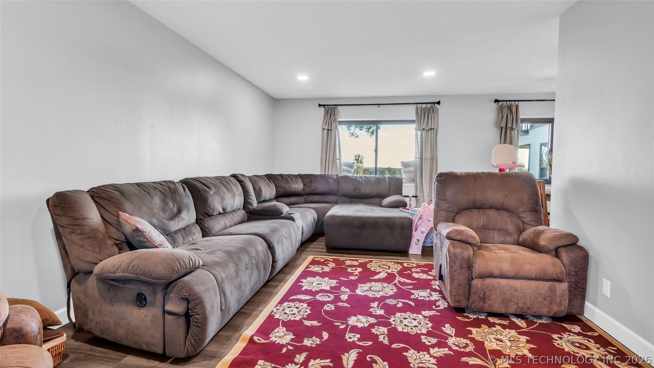 6063 Wilson Street Property Photo 18