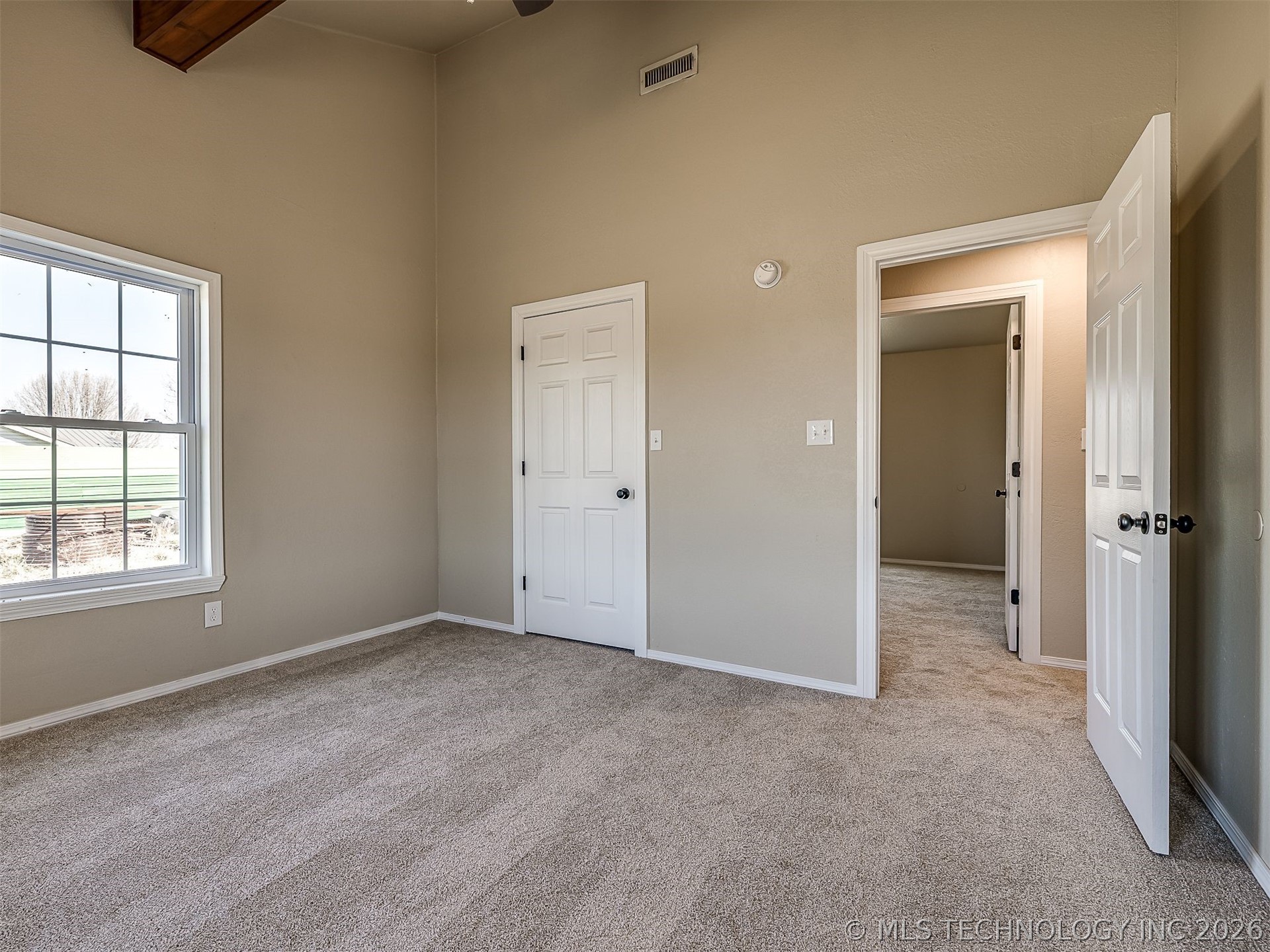 5750 S Gus Road Property Photo 14