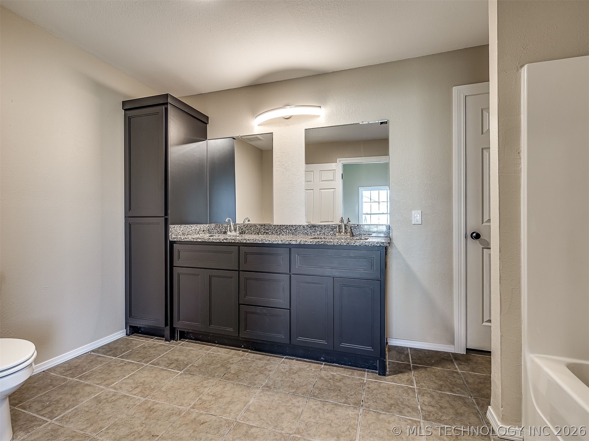 5750 S Gus Road Property Photo 17