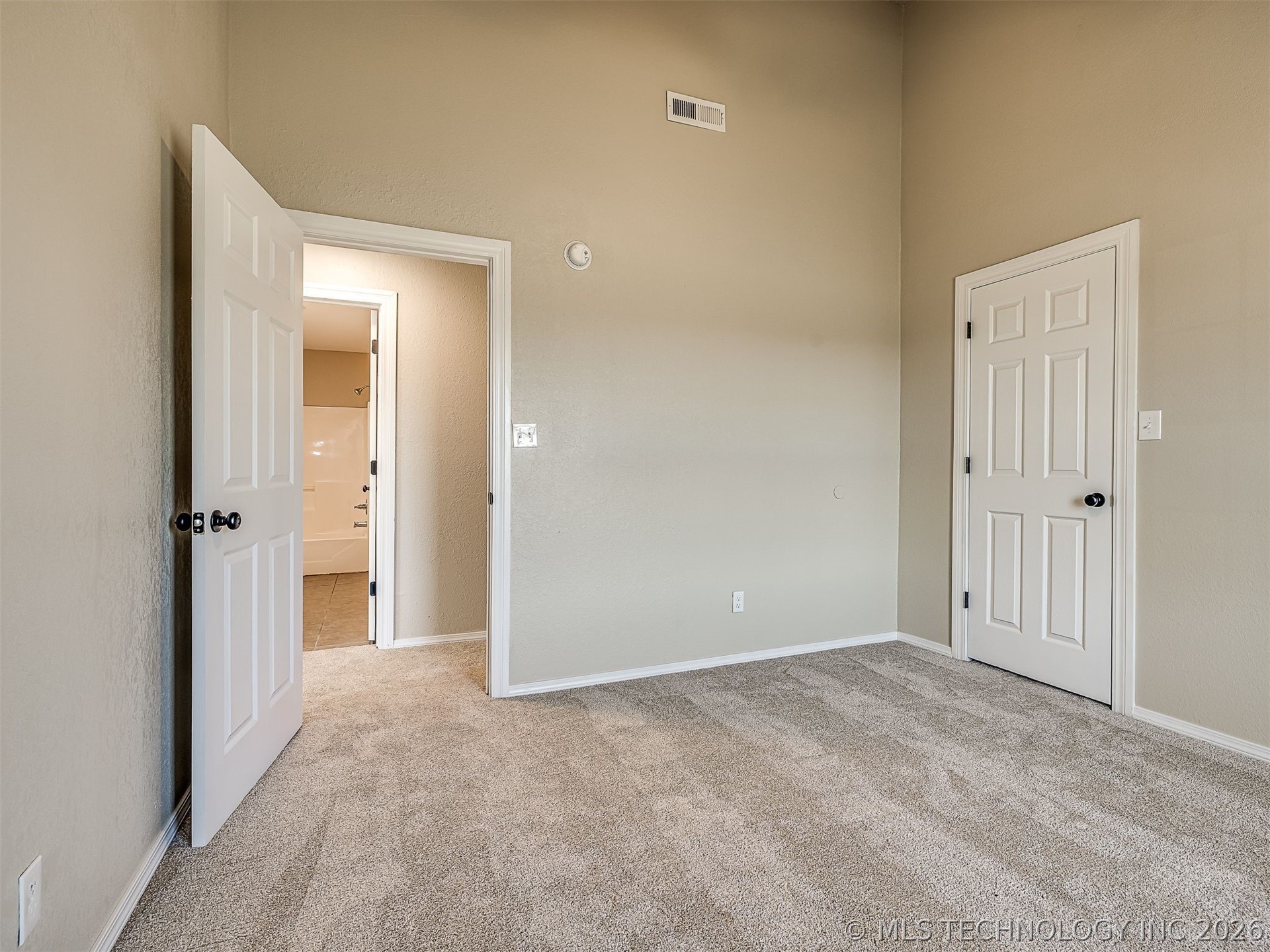 5750 S Gus Road Property Photo 21