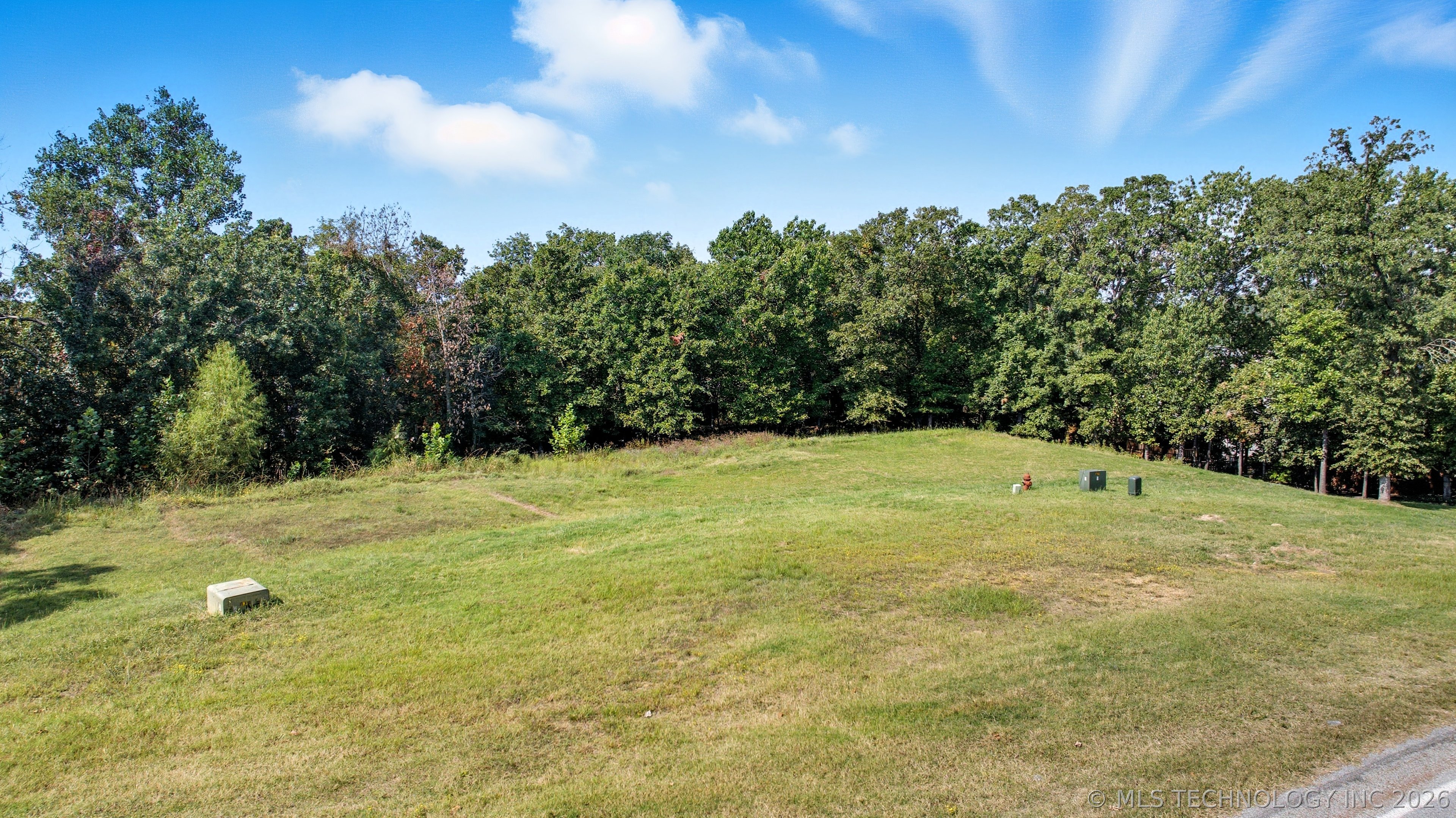 718 E Old North Road Property Photo 12