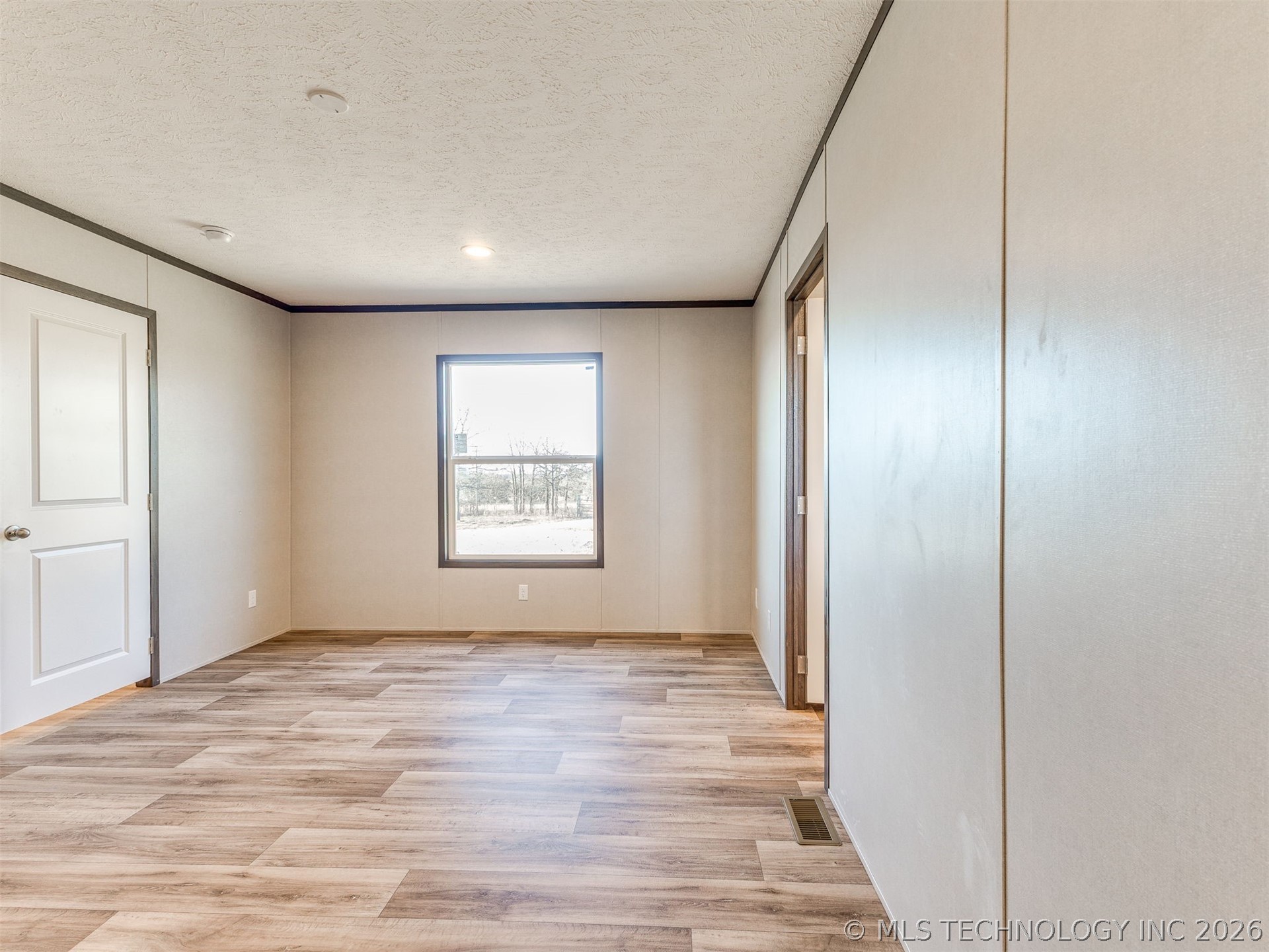 40772 W 61st Street S Property Photo 18