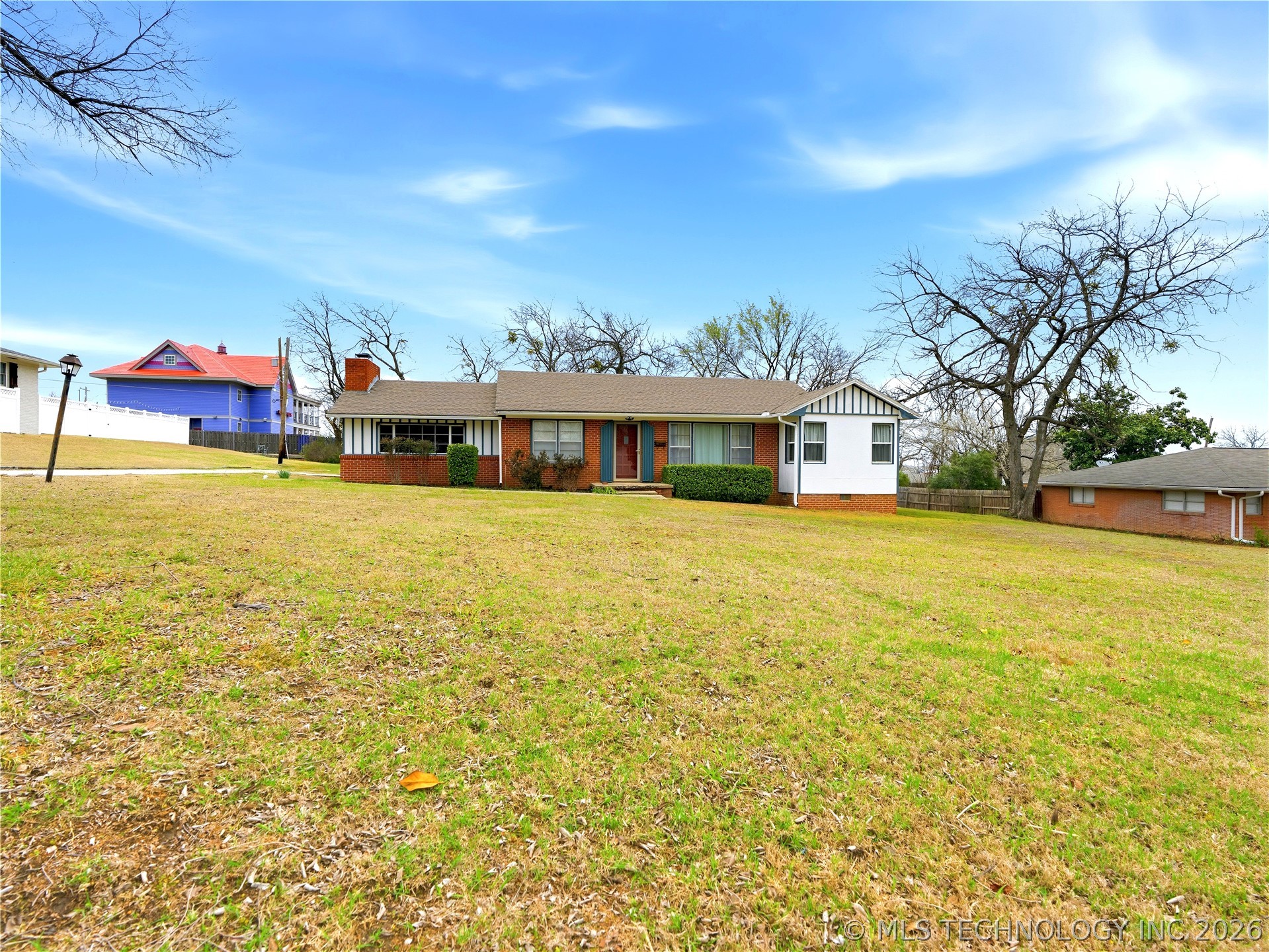 1420 Northcrest Property Photo 5