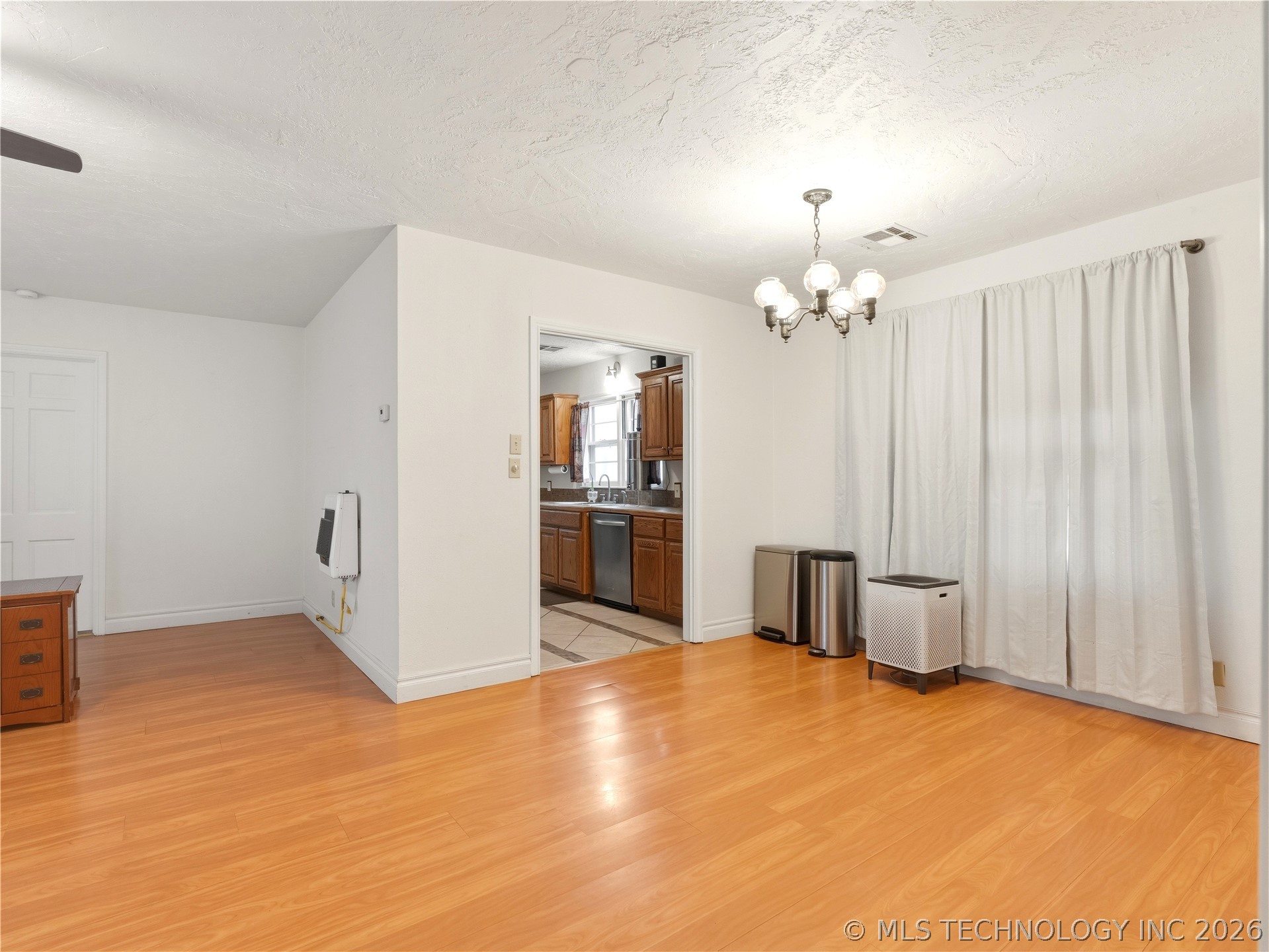 1420 Northcrest Property Photo 8