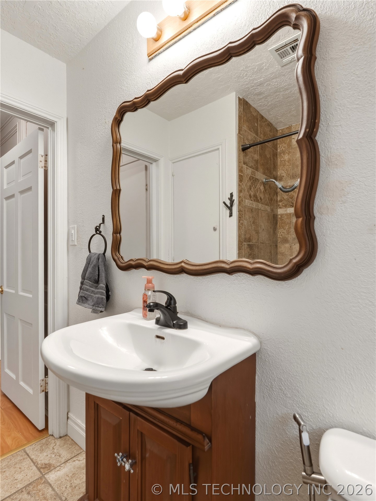 1420 Northcrest Property Photo 20