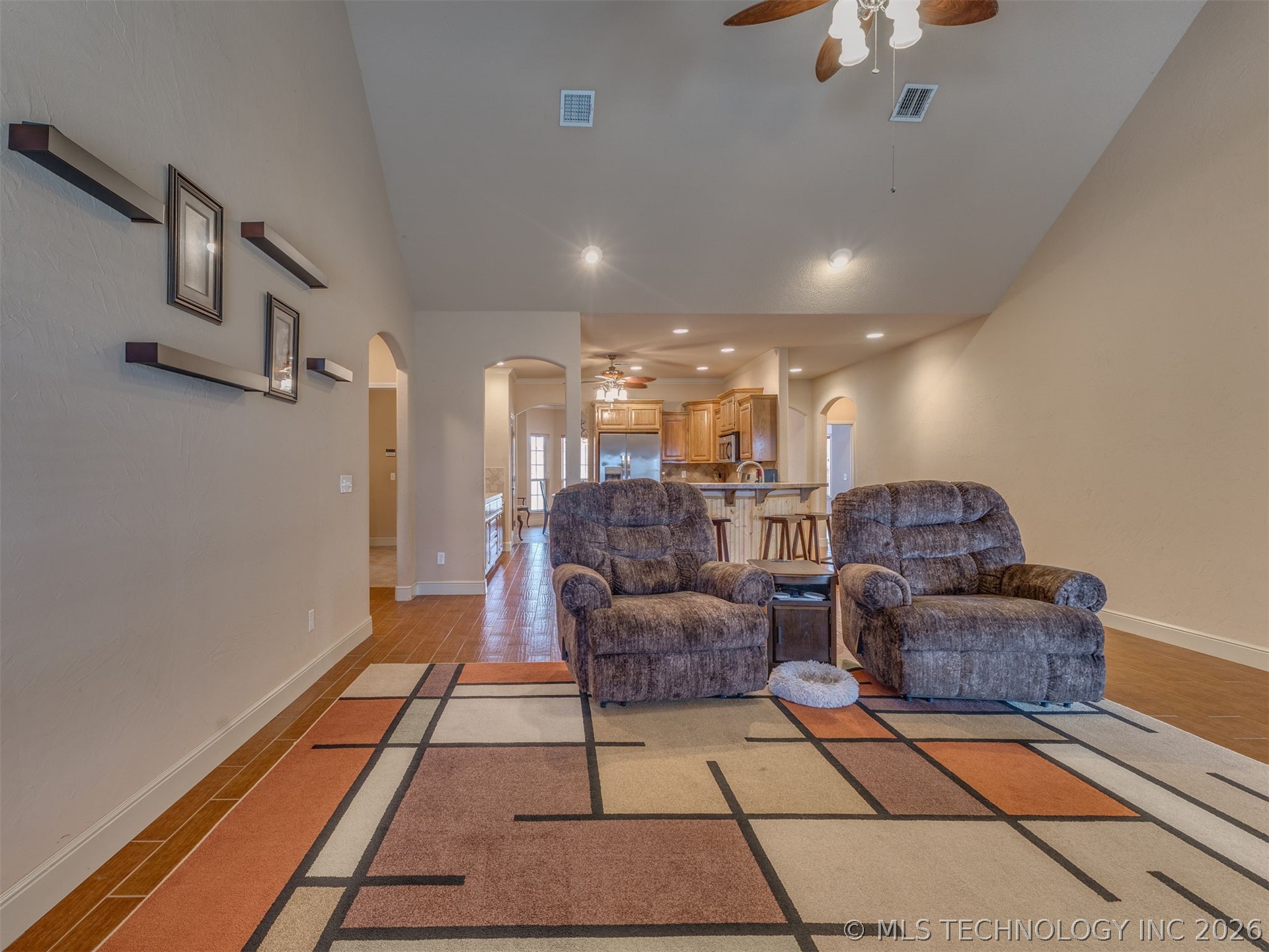 1104 N Scott Avenue Property Photo 17