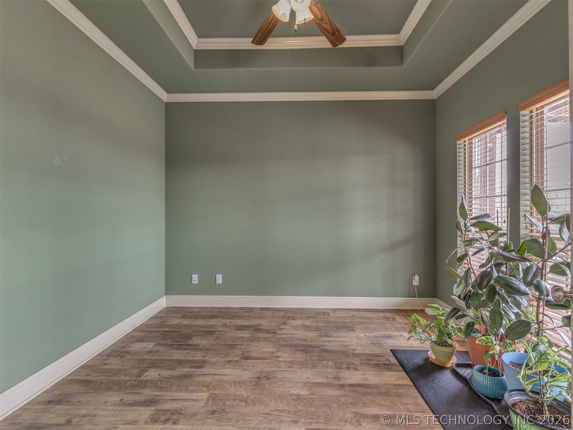 1104 N Scott Avenue Property Photo 33