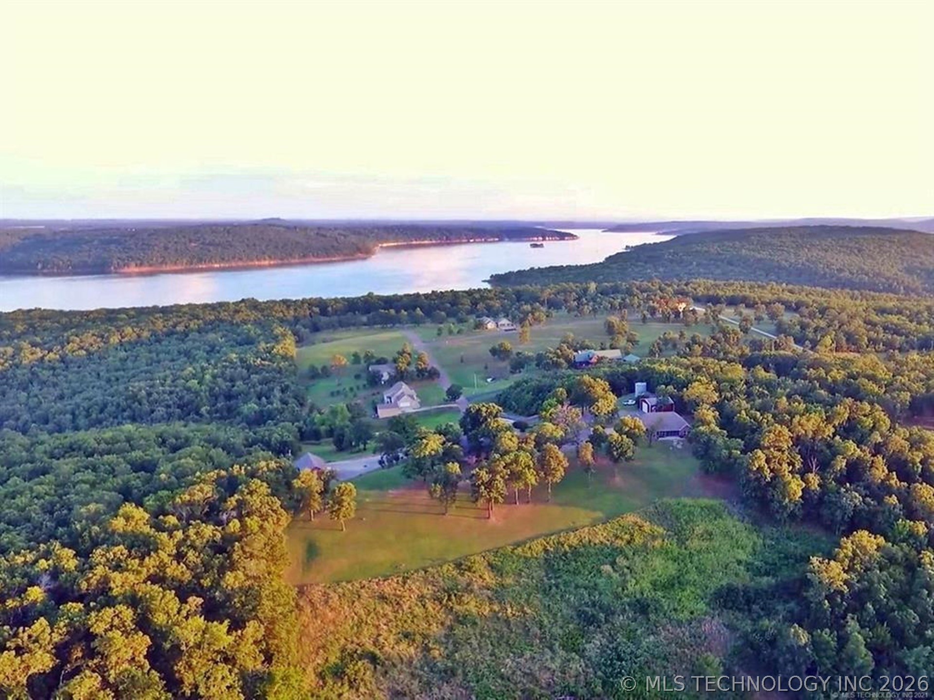 15857 W Dogwood Road Property Photo 7