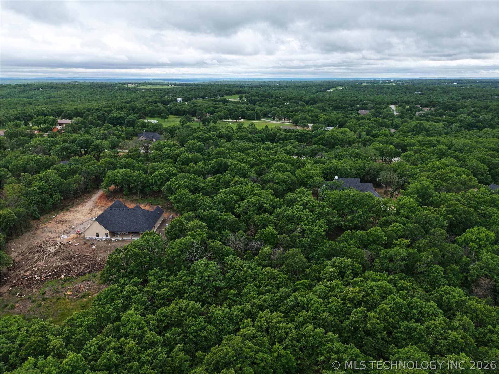 000 N 92nd West Avenue Property Photo 4