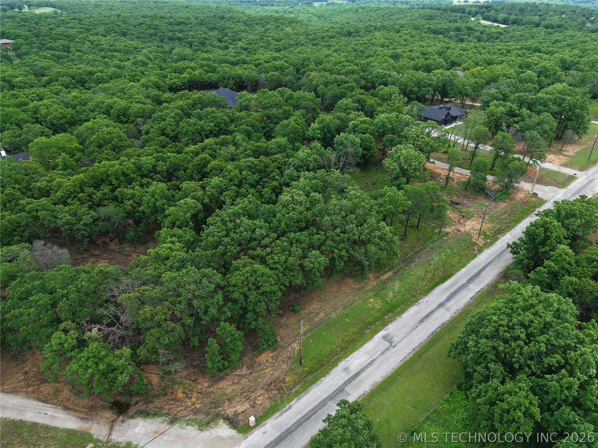 000 N 92nd West Avenue Property Photo 9