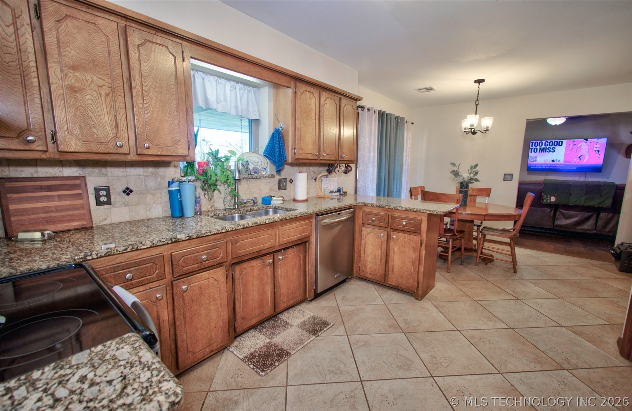 3008 Shelby Circle Property Photo 9