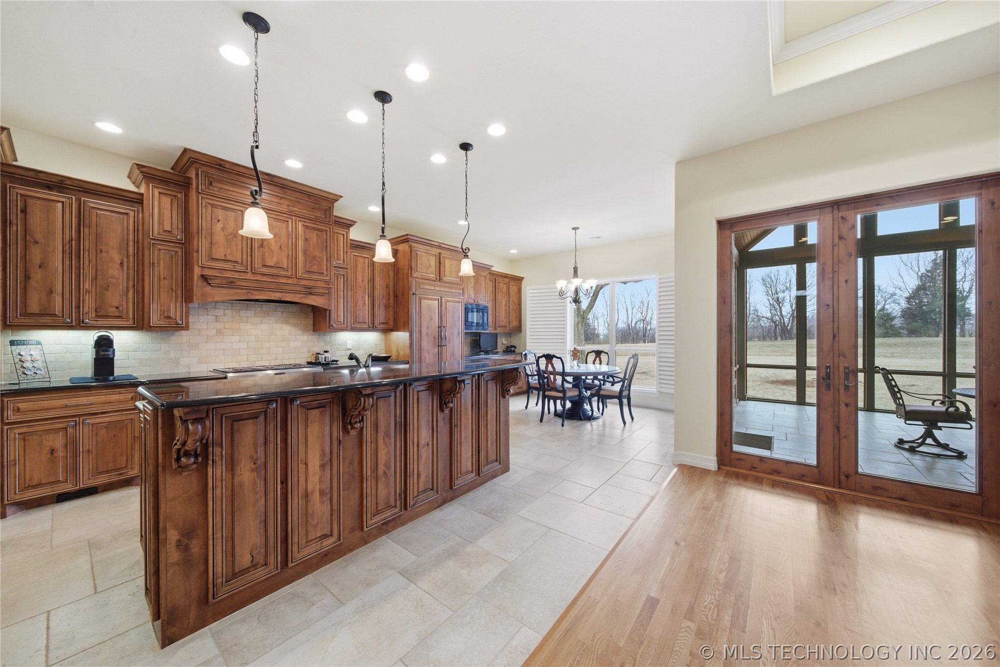 35 Woodcreek Property Photo 17