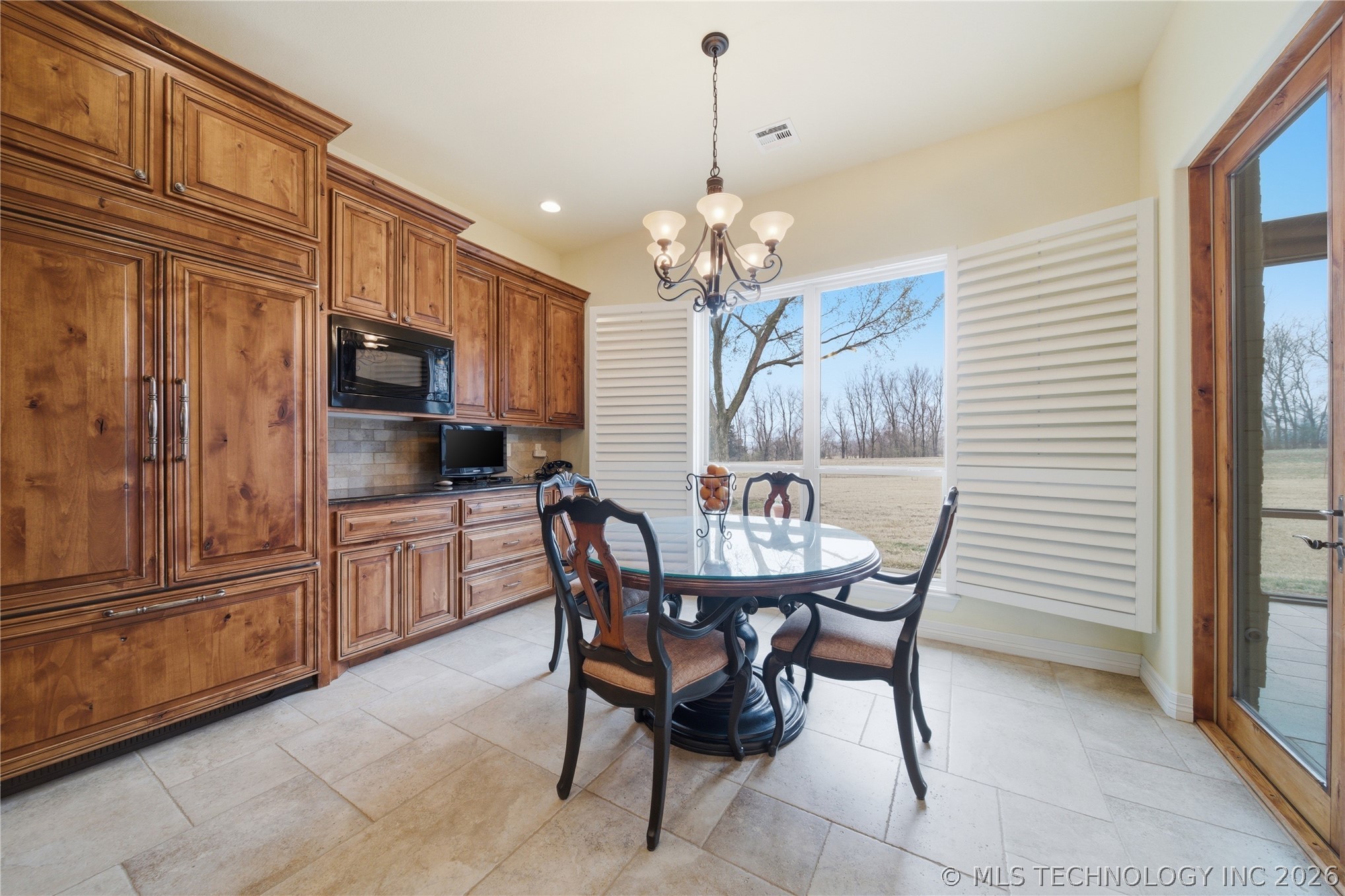 35 Woodcreek Property Photo 26