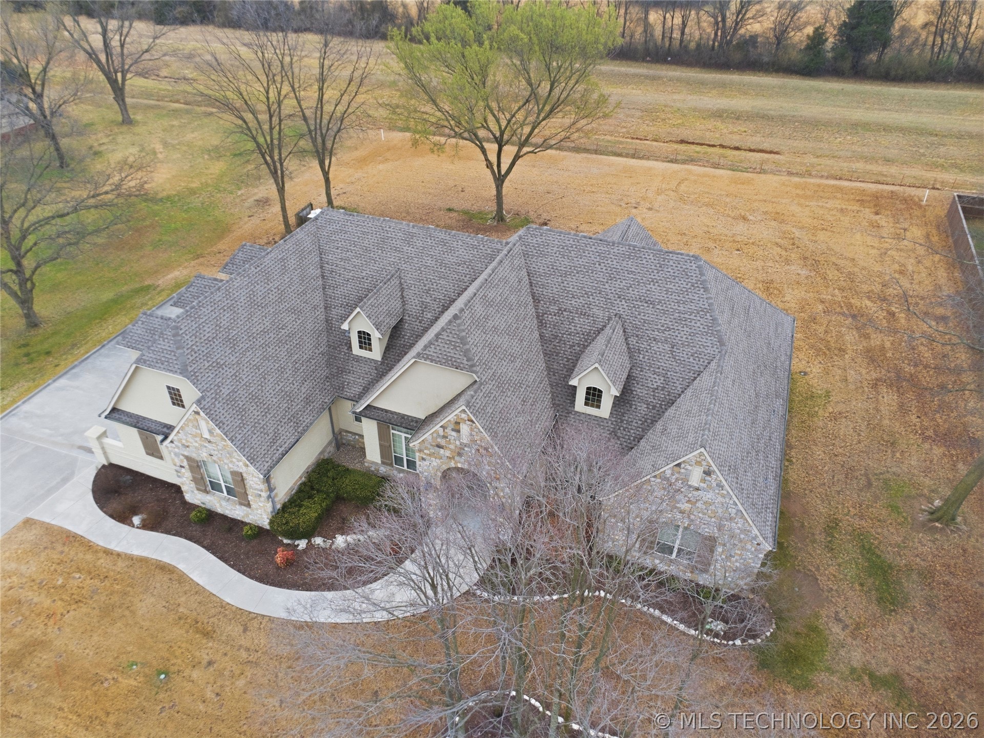 35 Woodcreek Property Photo 51