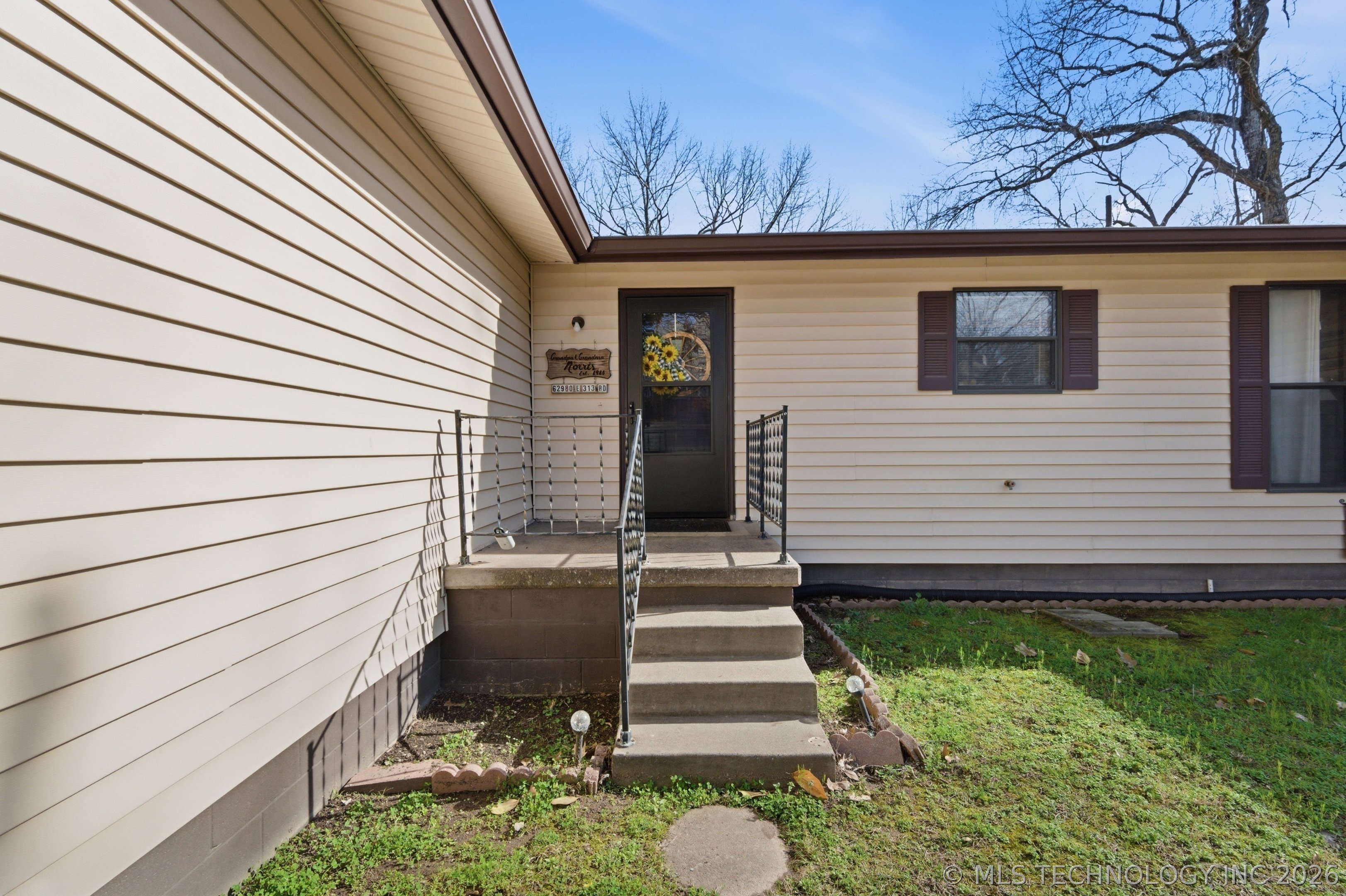 62980 E 313 Road Property Photo 3