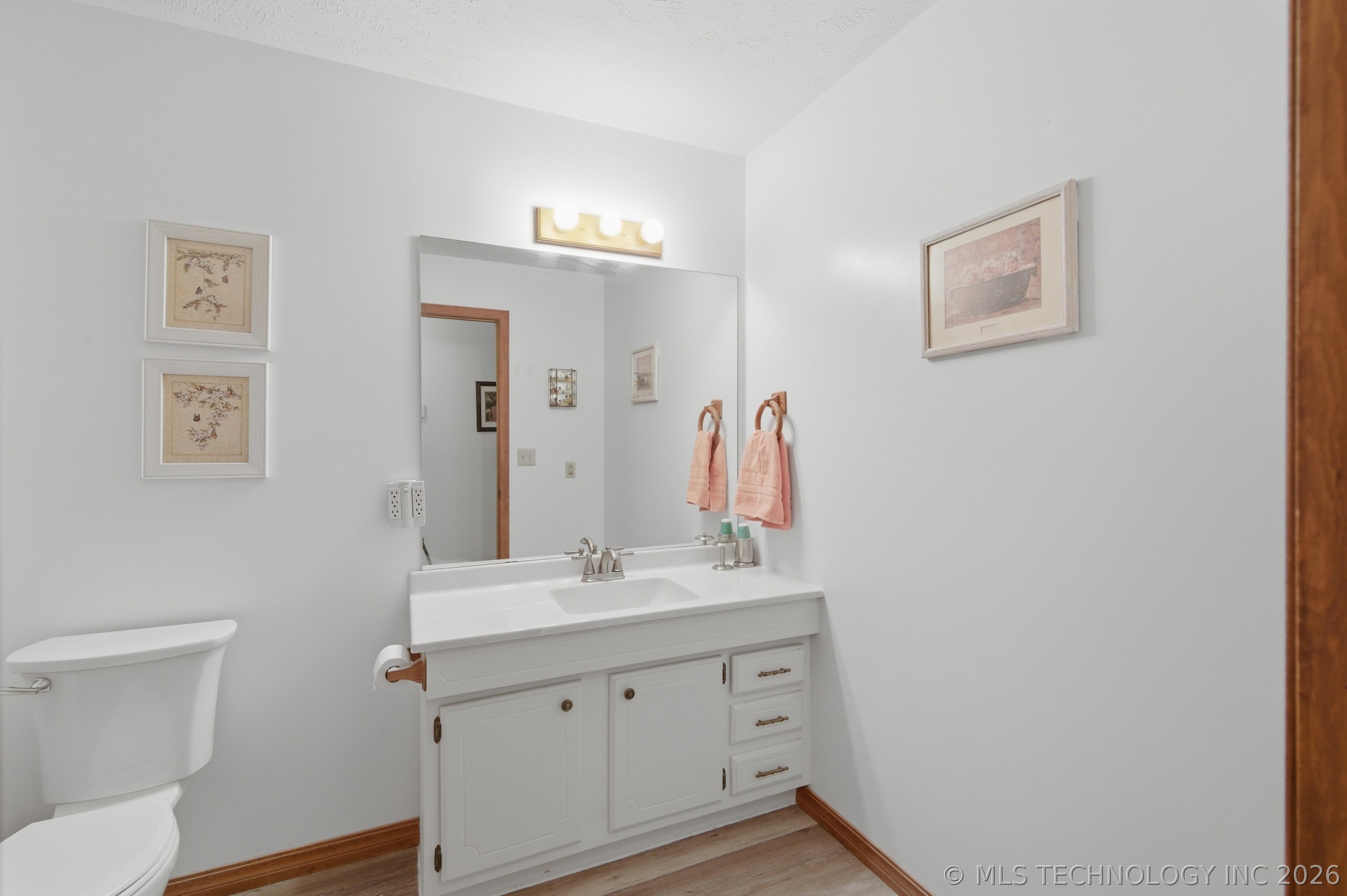 62980 E 313 Road Property Photo 17
