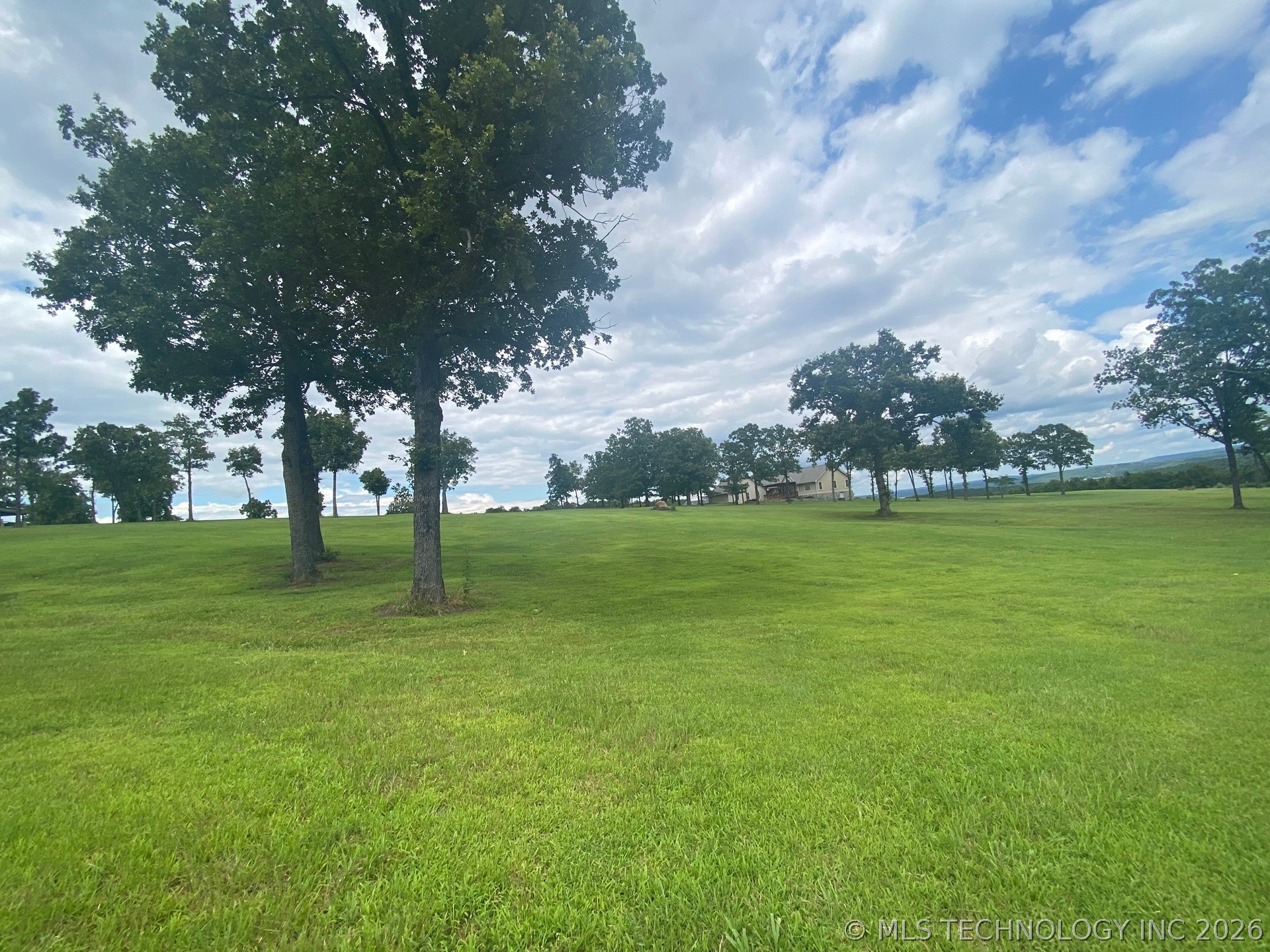 15902 W Redbud Road Property Photo 2