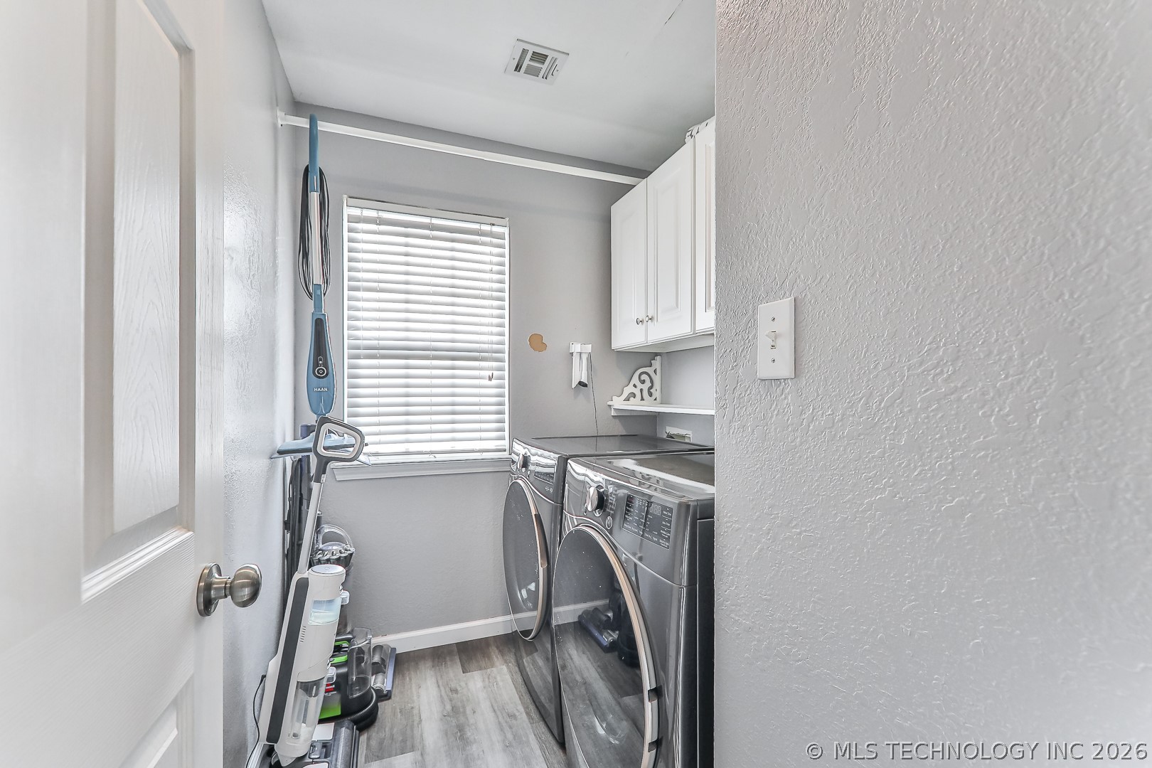 1469 County Road 4500 Property Photo 14