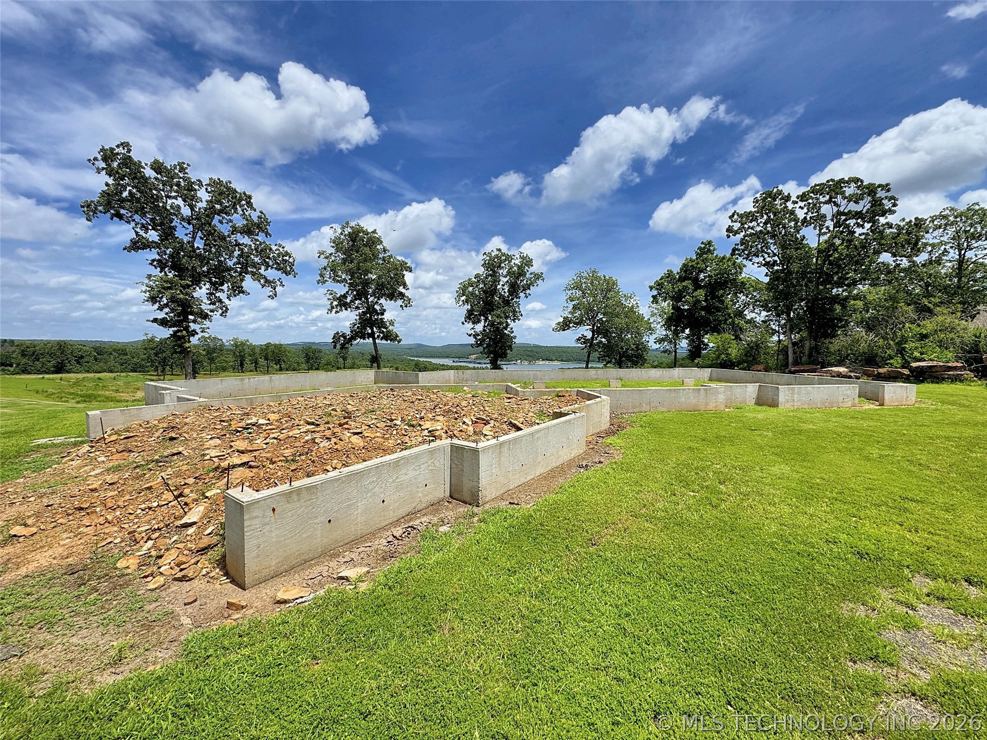 36240 S Magnolia Lane Property Photo 3