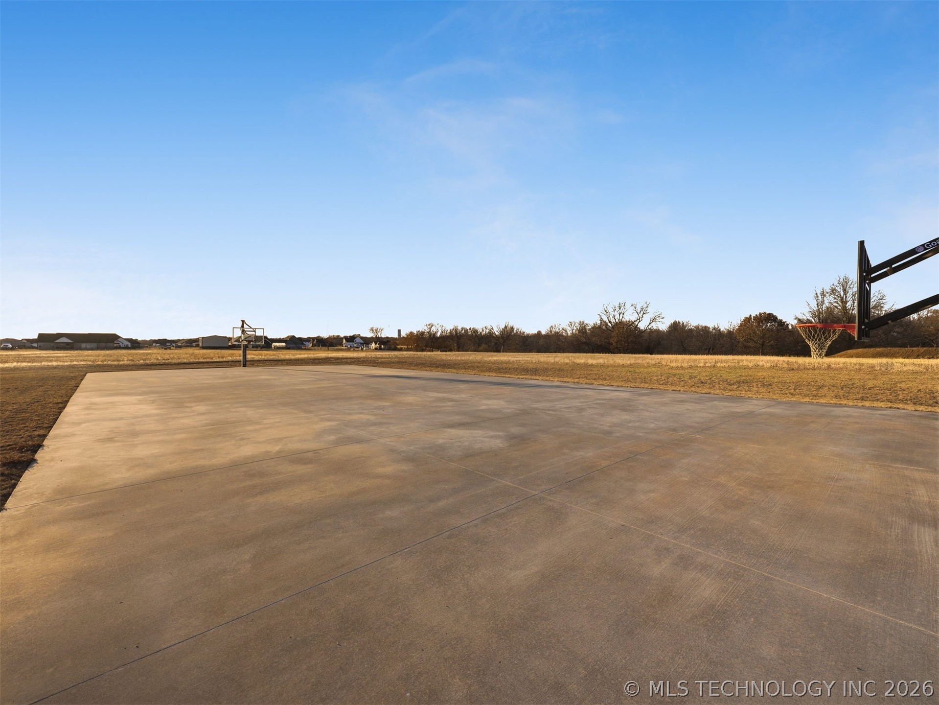 39 S 305th East Avenue Property Photo 13