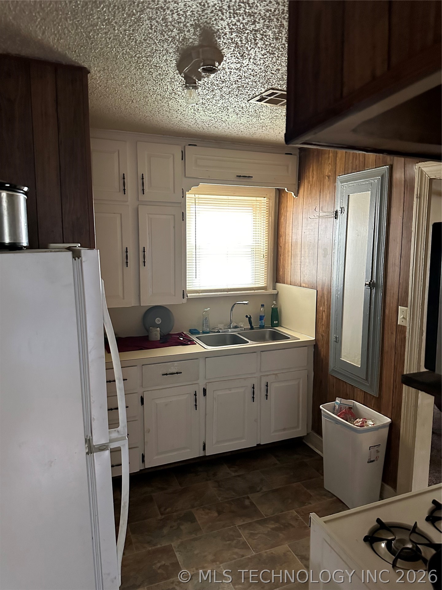 1407 E 66th Street North Property Photo 10