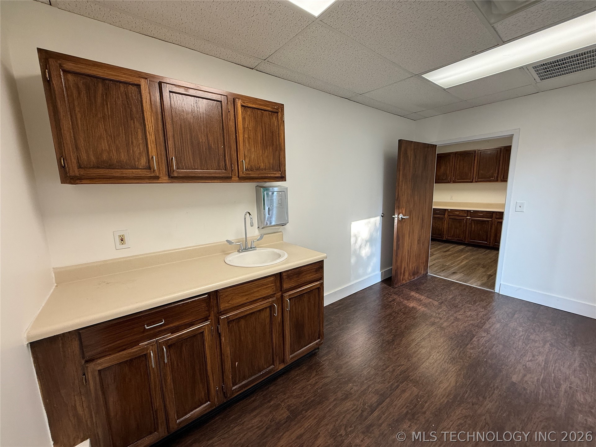 4625 Harvard Avenue A Property Photo 14