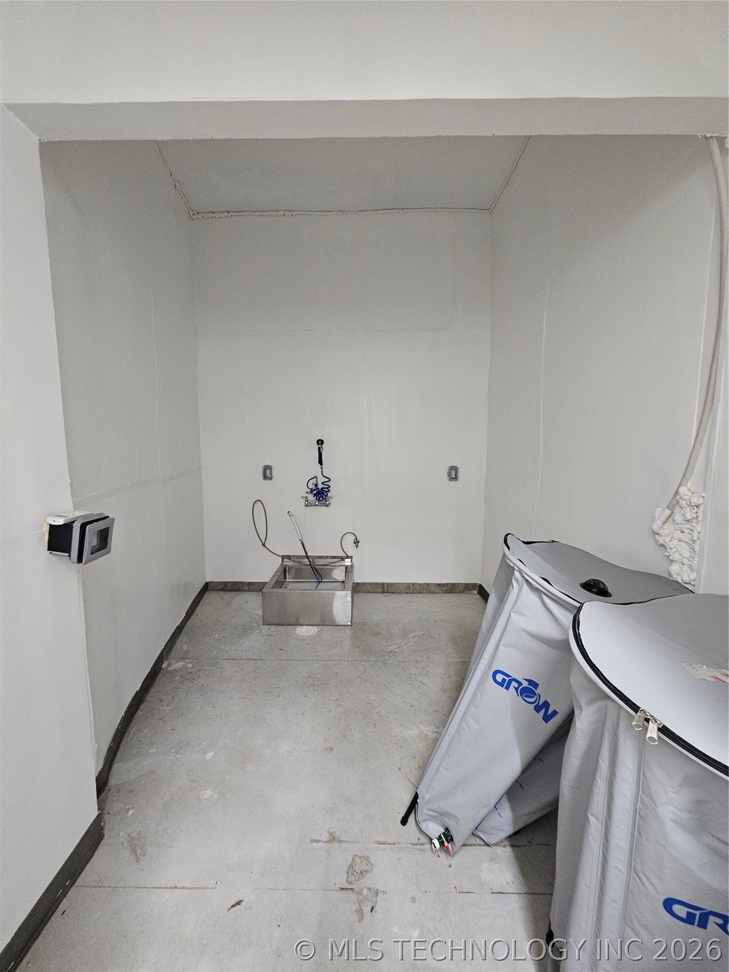 4130 N 434 Road Property Photo 6