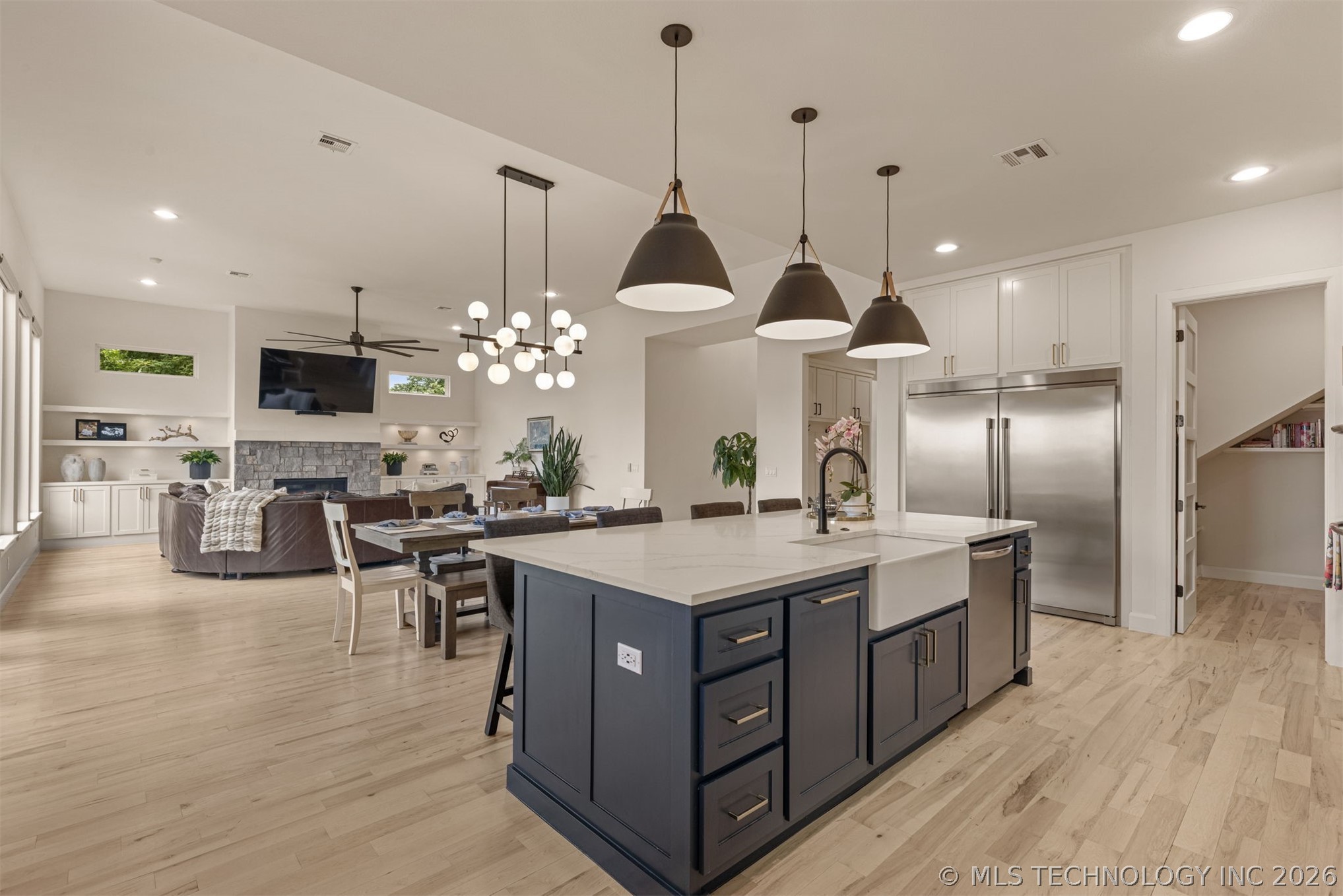 12031 S Urbana Avenue Property Photo 6