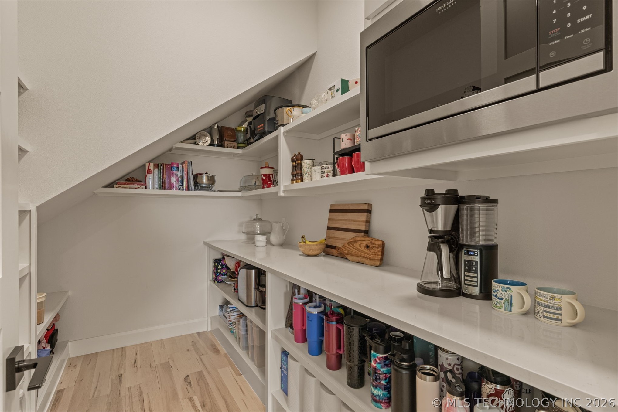 12031 S Urbana Avenue Property Photo 18