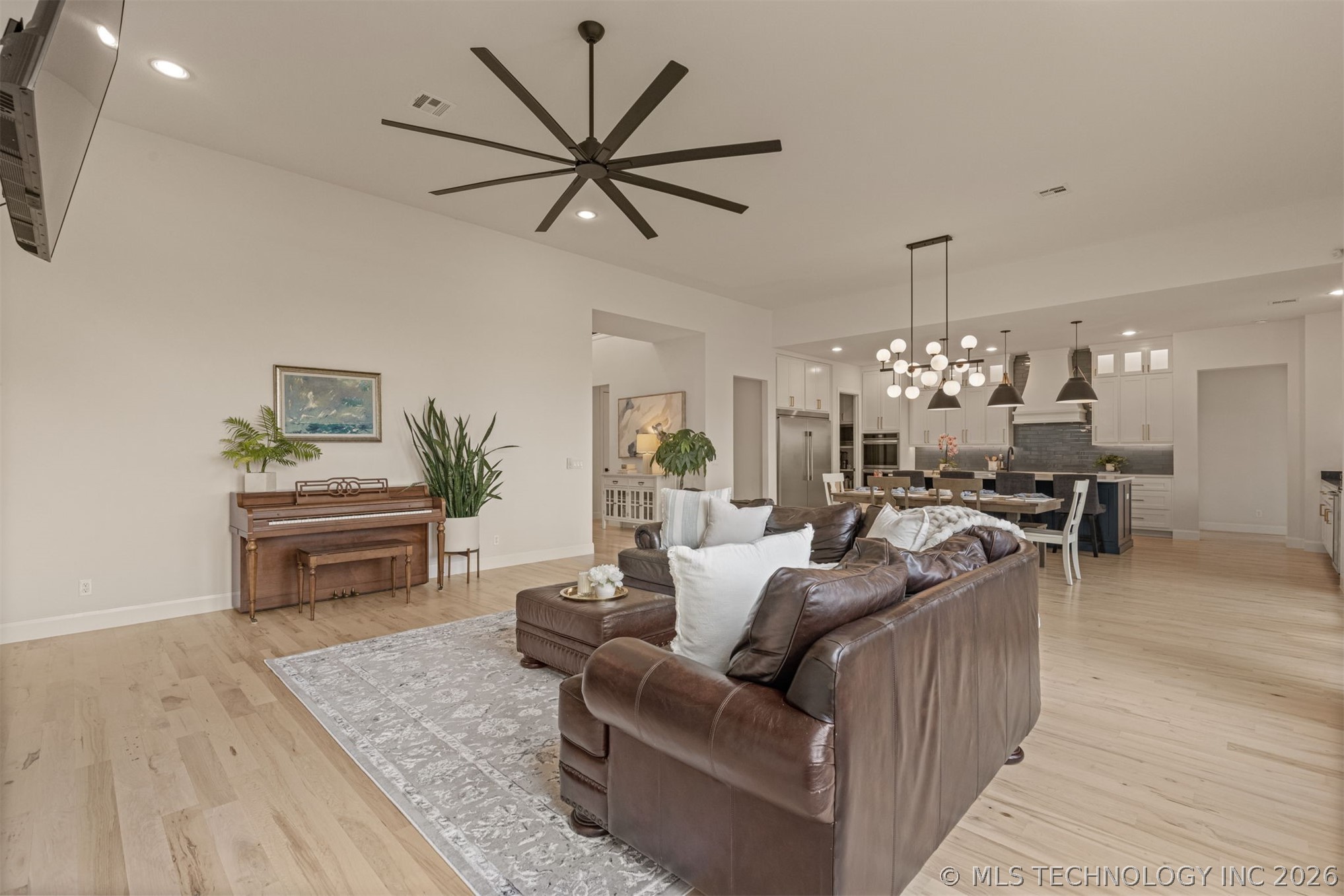 12031 S Urbana Avenue Property Photo 21