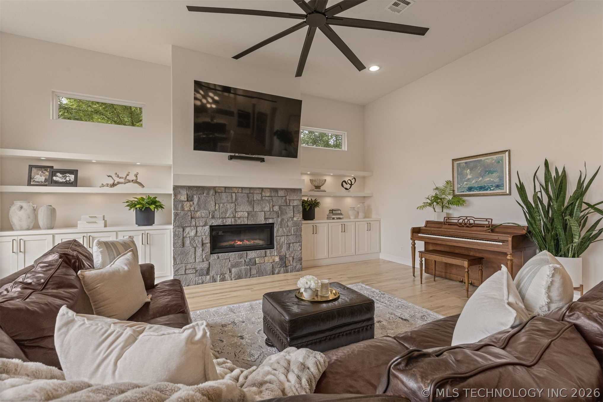 12031 S Urbana Avenue Property Photo 22