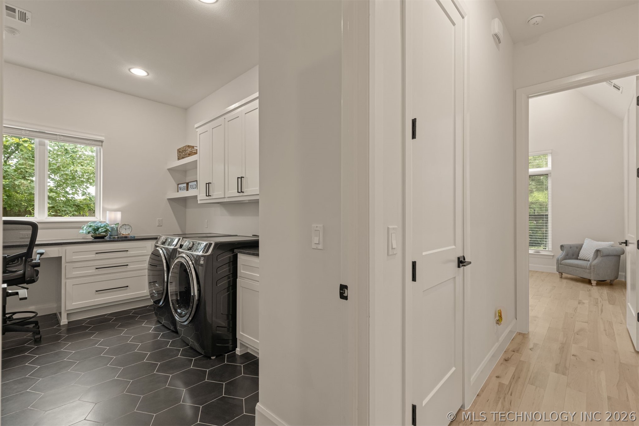 12031 S Urbana Avenue Property Photo 39