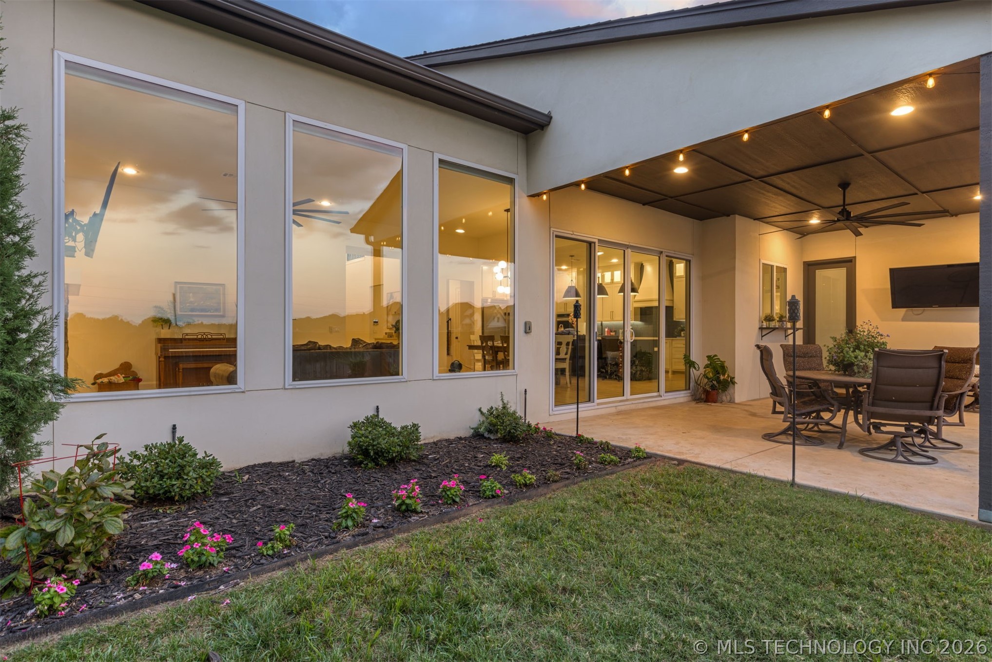 12031 S Urbana Avenue Property Photo 66