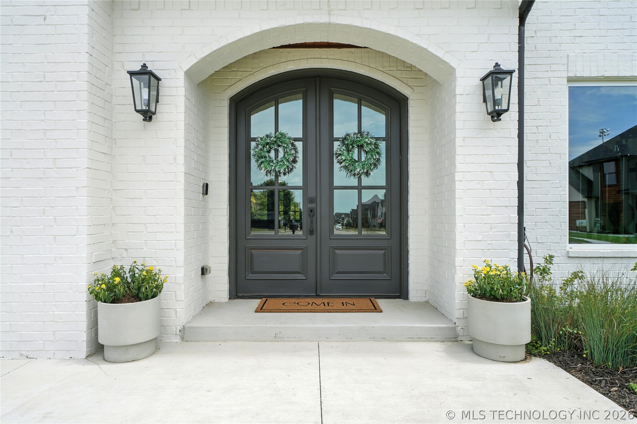 10339 Gary Place Property Photo 4