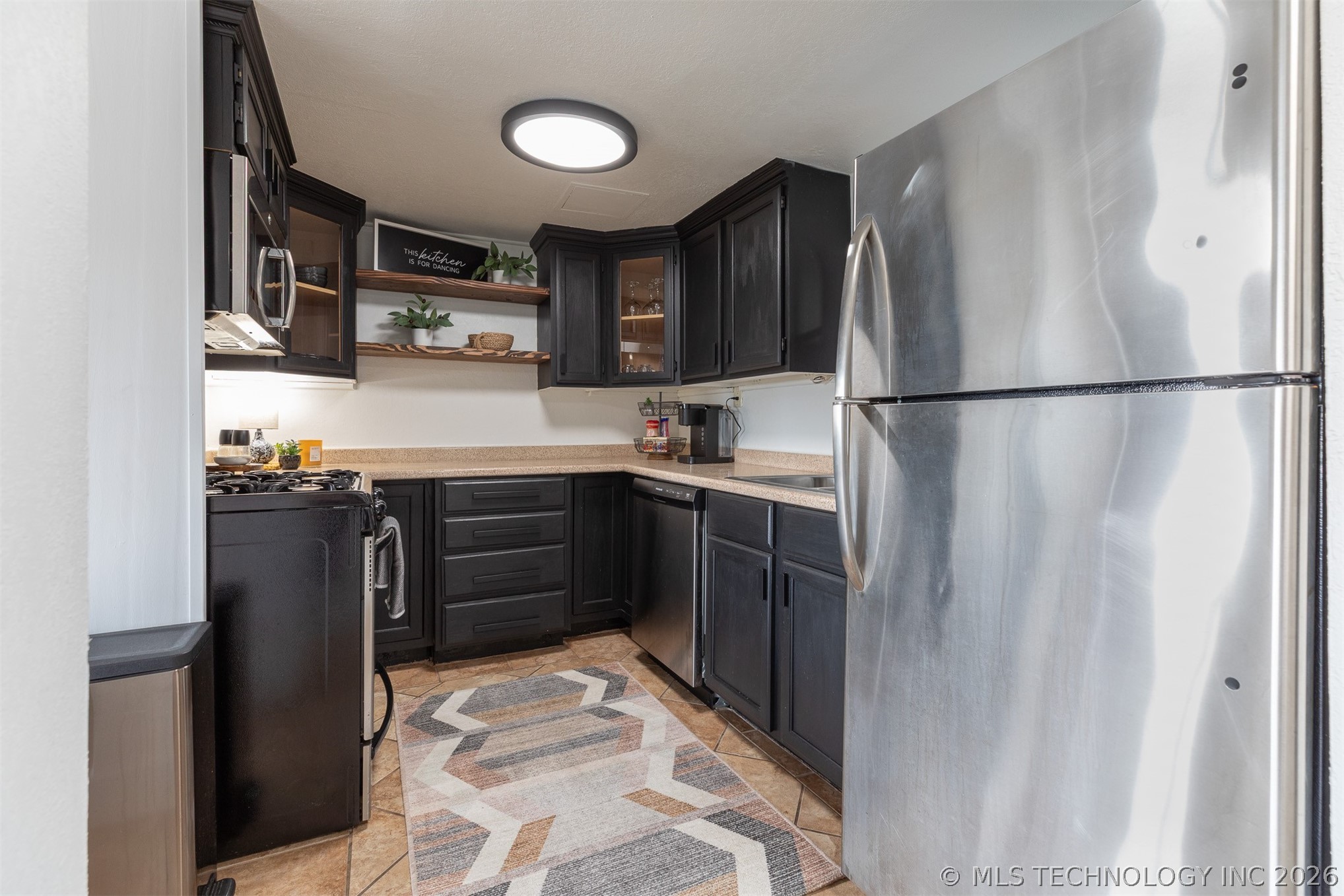 410 W 7th Street 1622 Property Photo 8