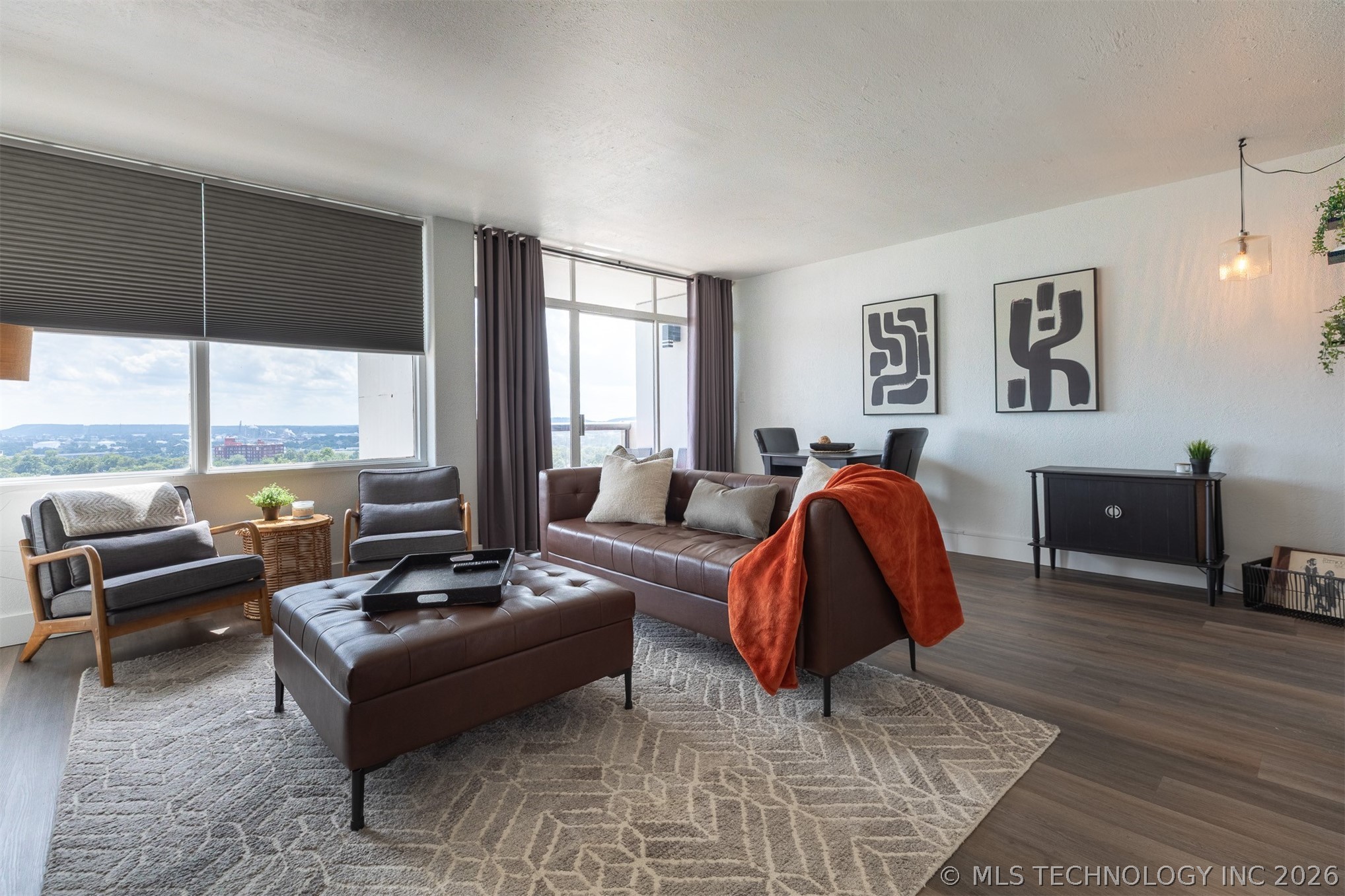 410 W 7th Street 1622 Property Photo 18