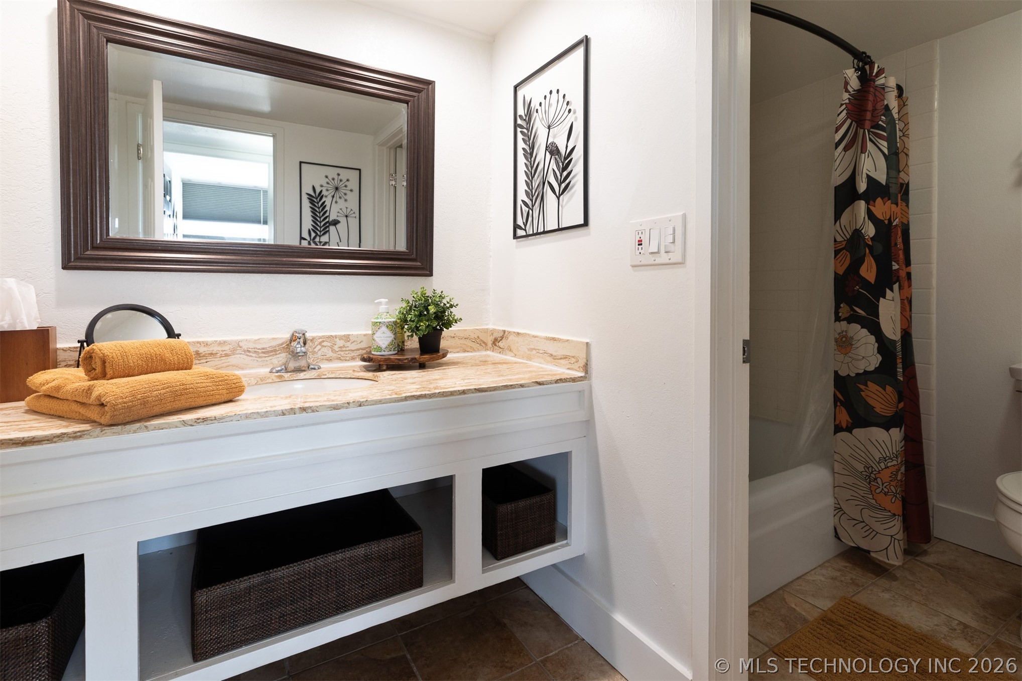 410 W 7th Street 1622 Property Photo 24