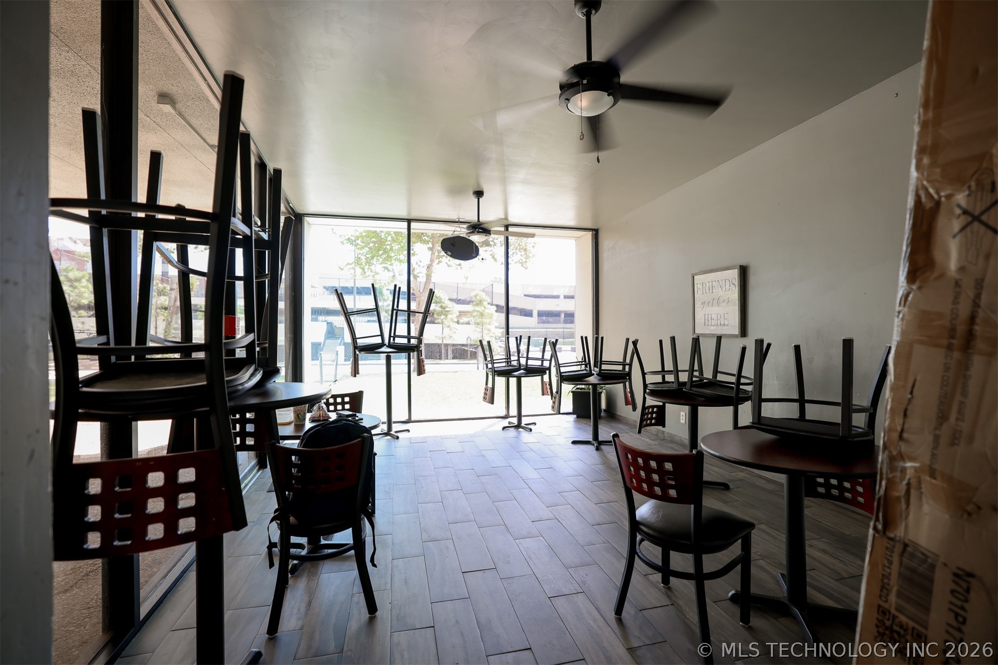 410 W 7th Street 1622 Property Photo 39