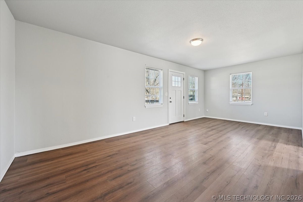 3626 W Admiral Boulevard Property Photo 7