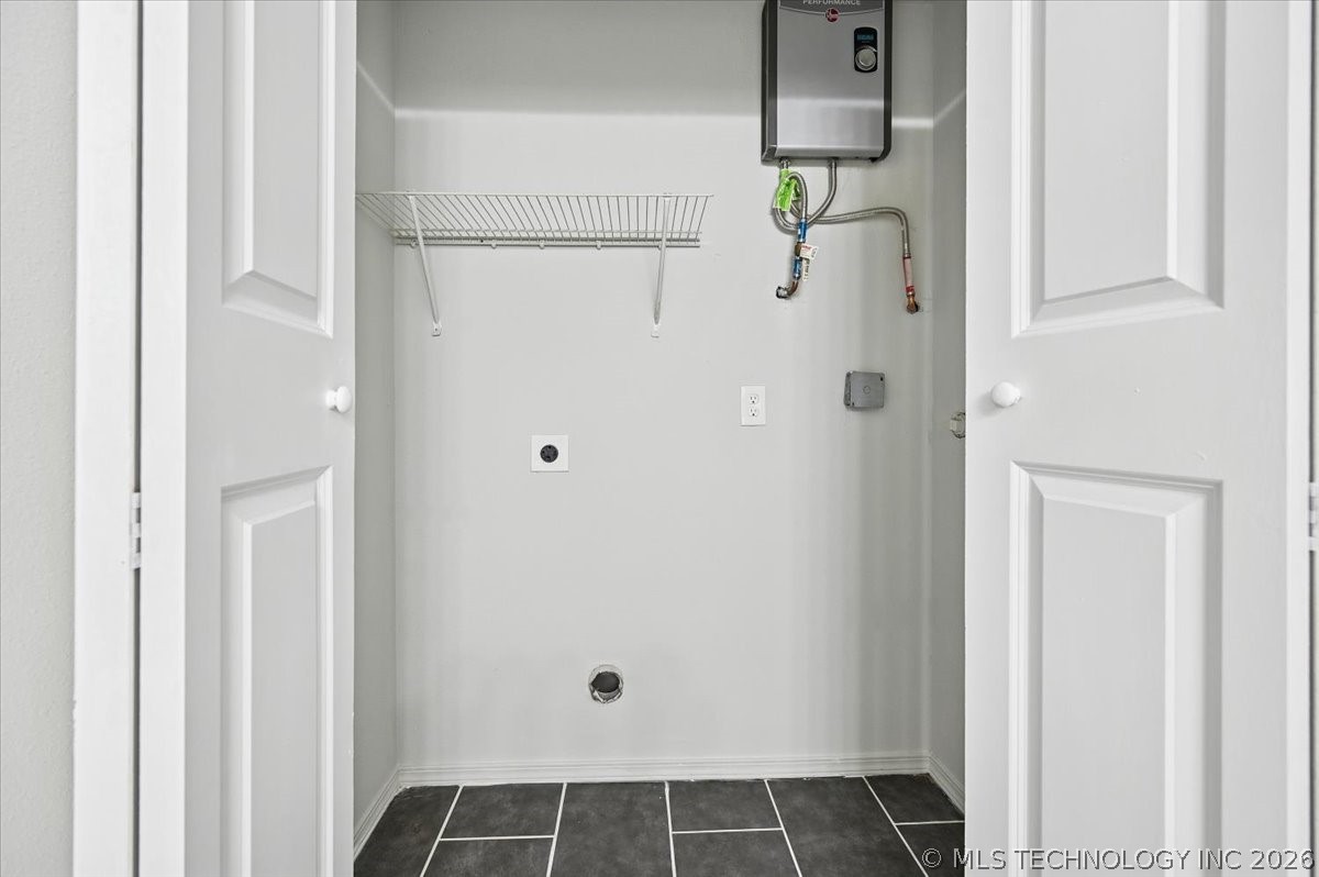 3626 W Admiral Boulevard Property Photo 21