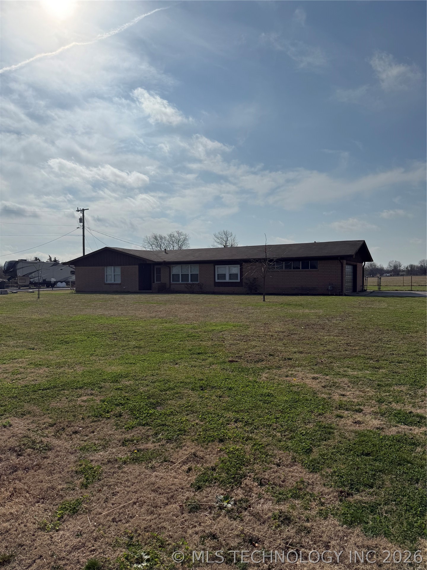 2607201 Property Photo 2