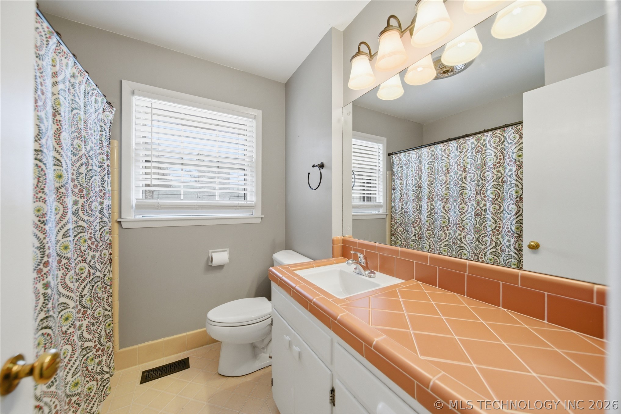 5633 S Yorktown Place Property Photo 22