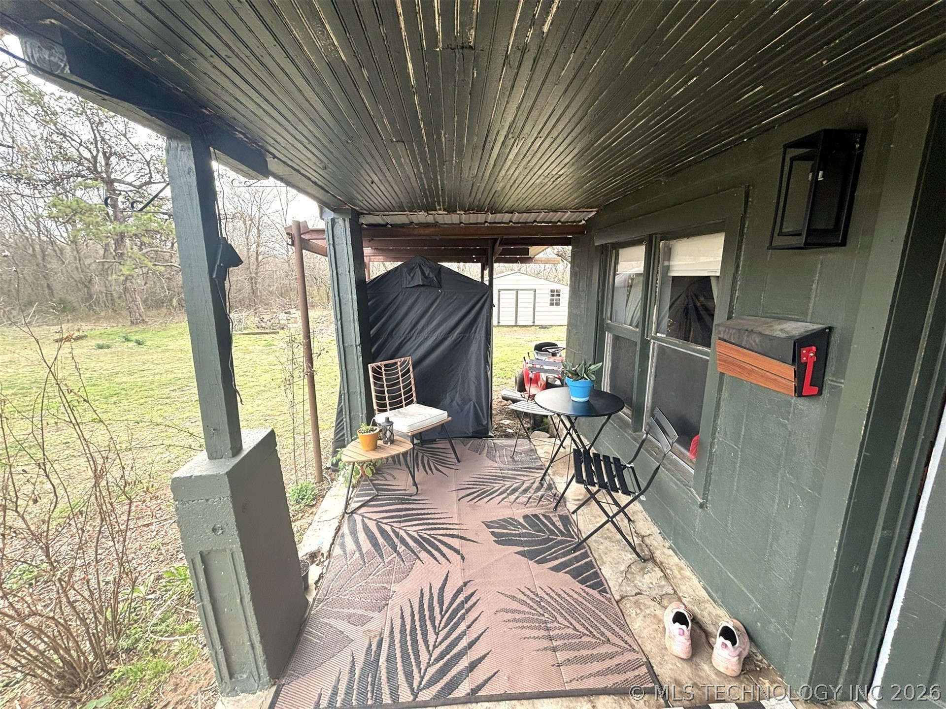 423334 E 1020 Property Photo 10