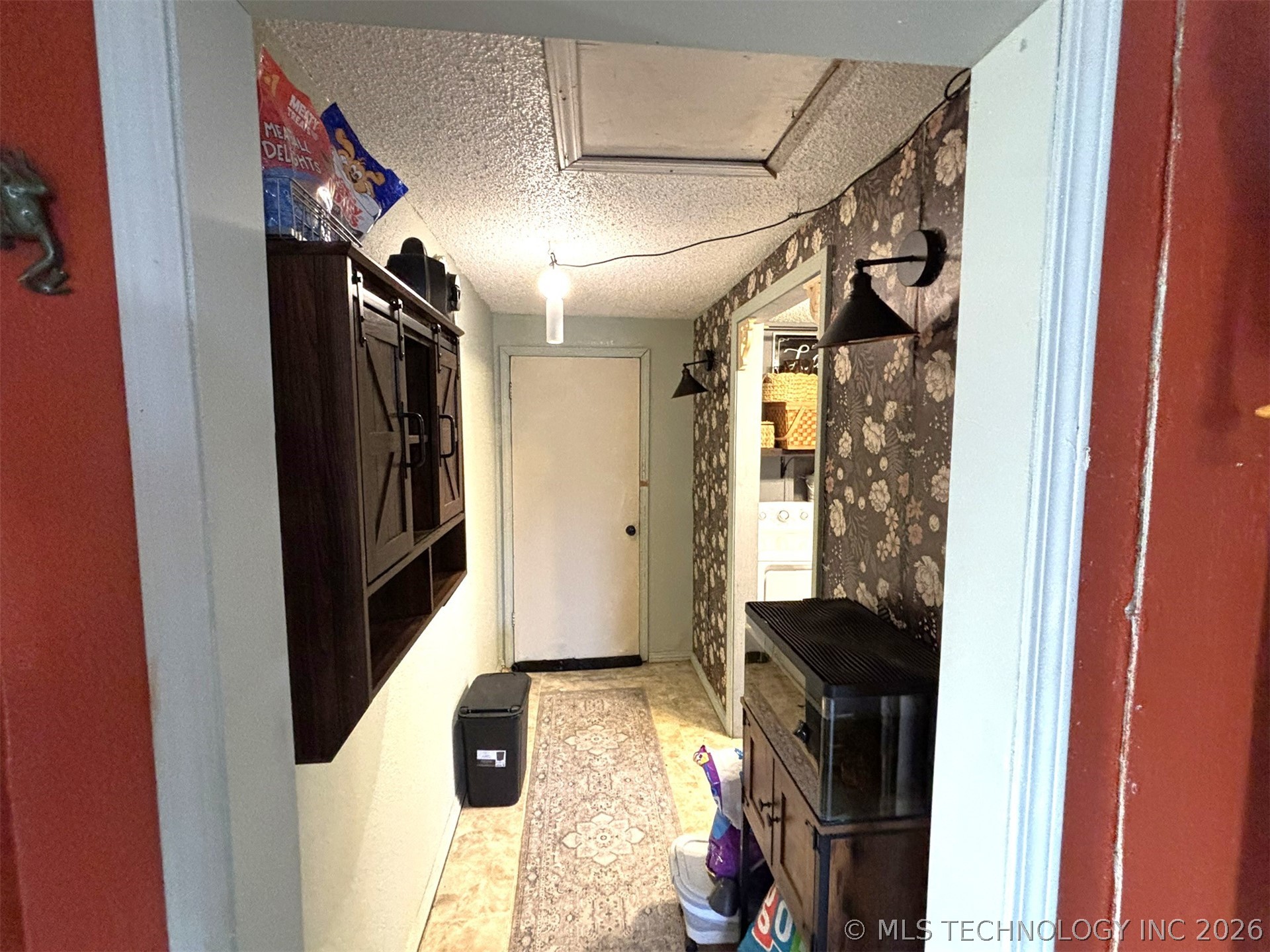 423334 E 1020 Property Photo 25