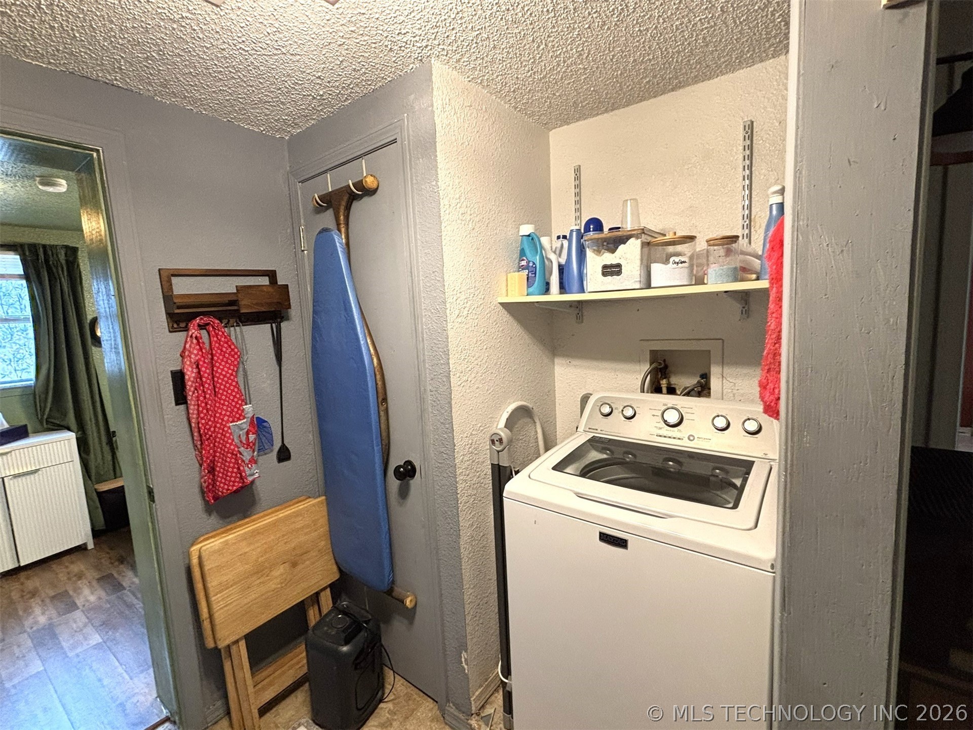 423334 E 1020 Property Photo 27