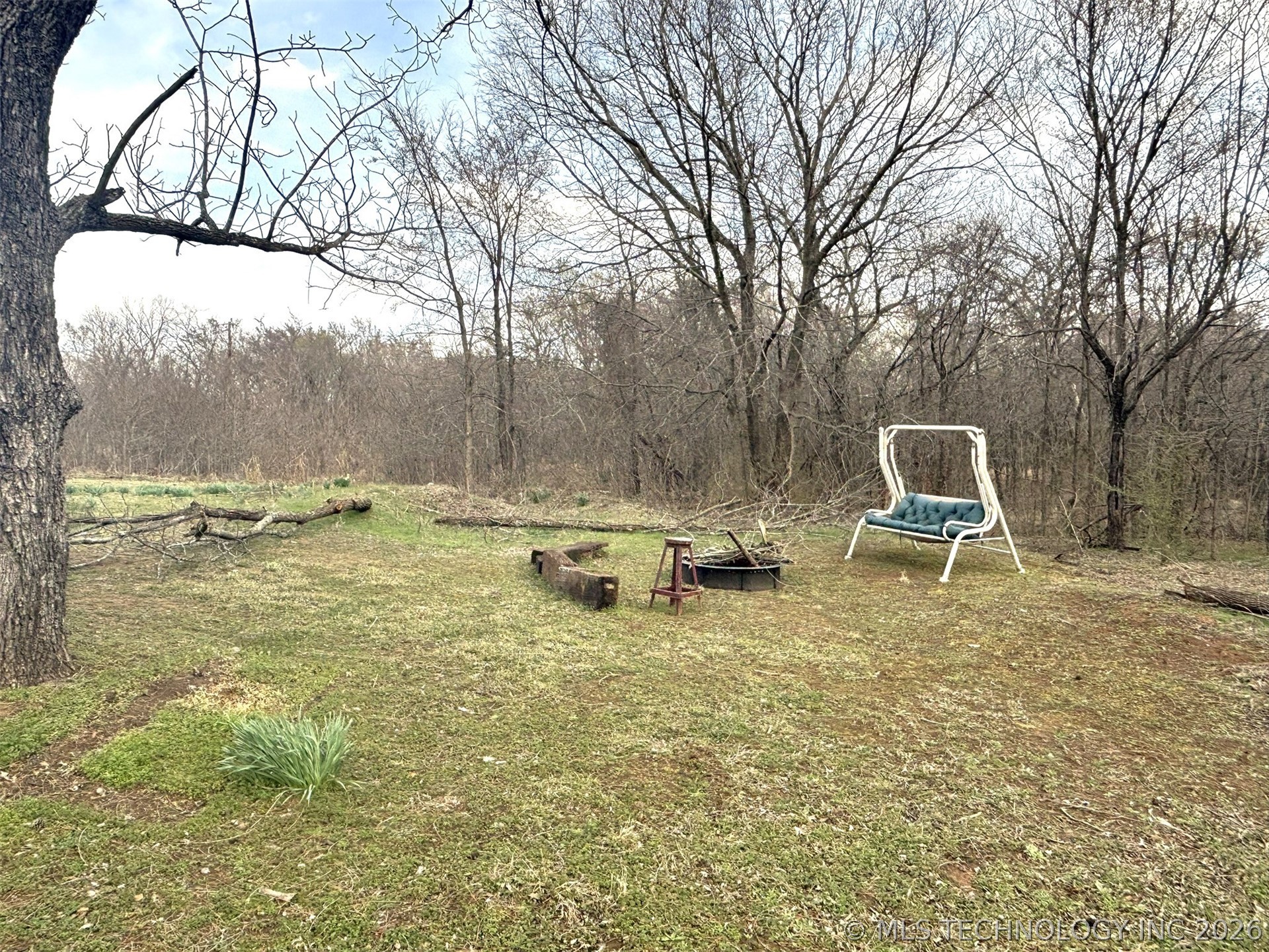 423334 E 1020 Property Photo 35