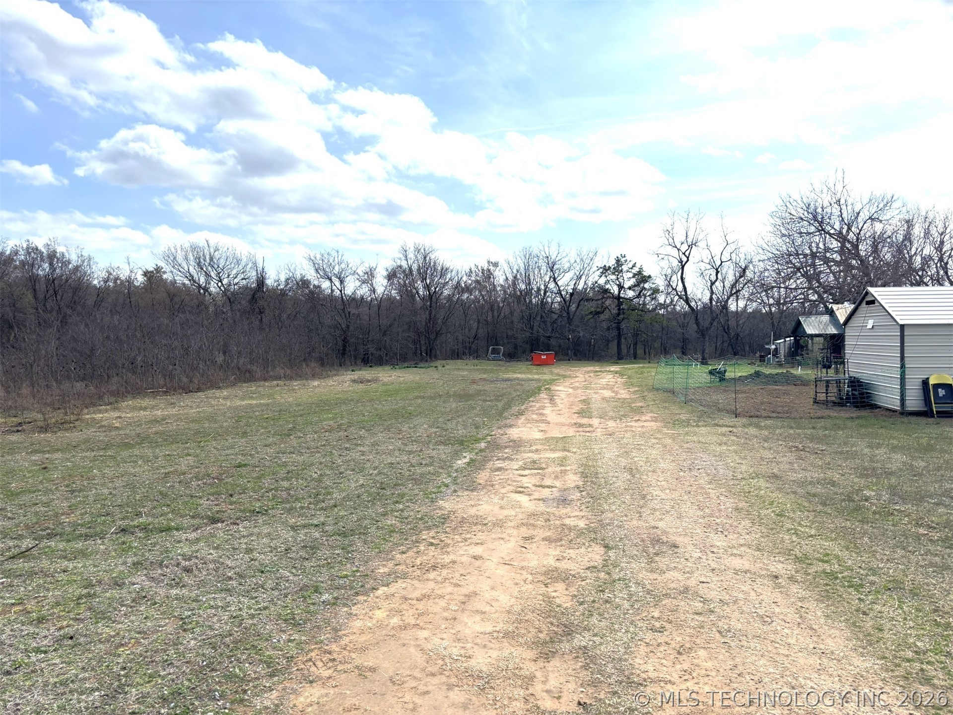 423334 E 1020 Property Photo 53