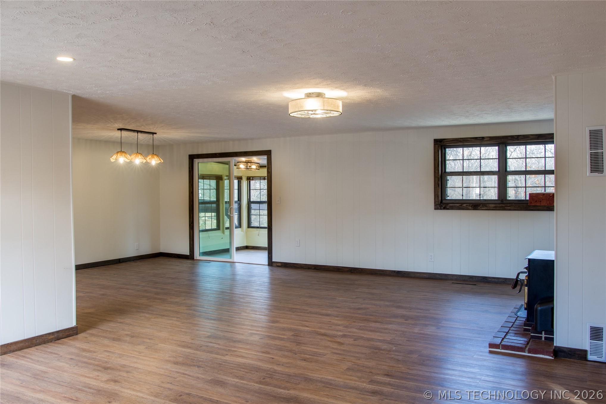 244 Covey Lane Property Photo 8