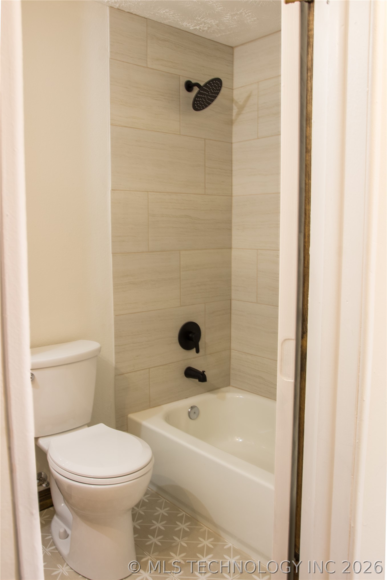 244 Covey Lane Property Photo 17